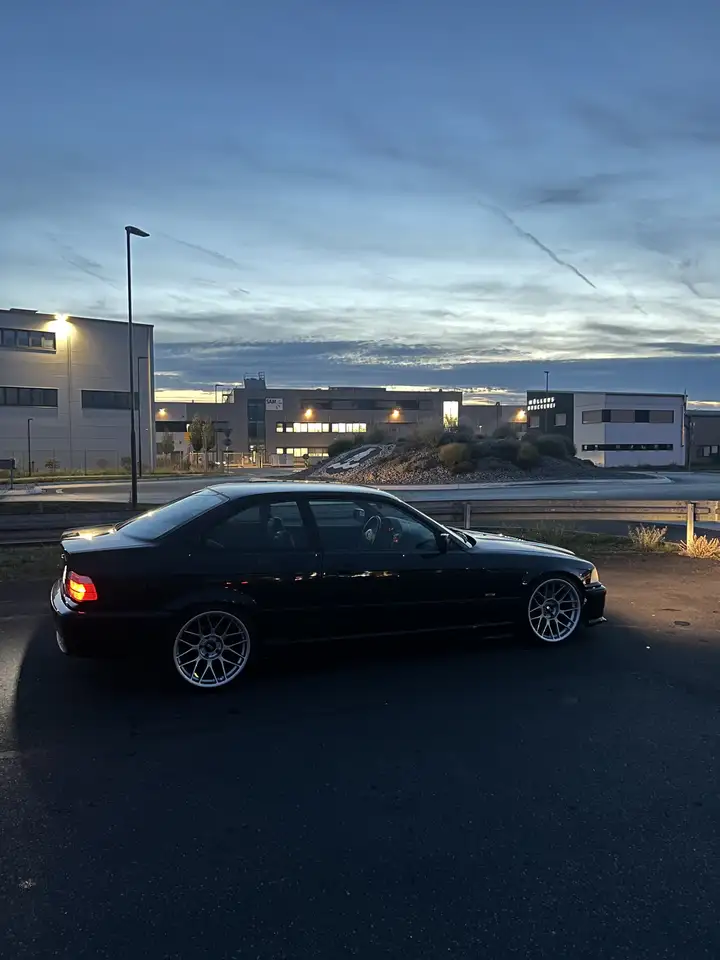 BMW 323i Coupe, foto 11