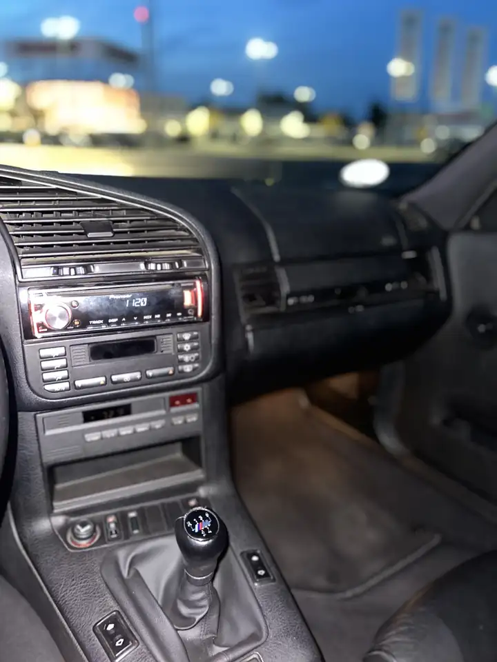 BMW 323i Coupe, foto 12