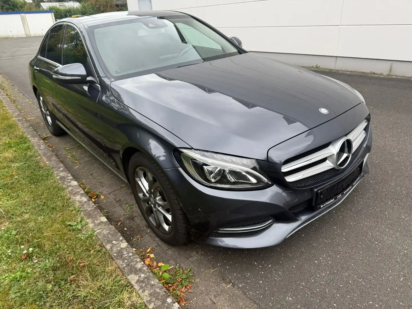 Mercedes-Benz C 220 AUTOMATIK/NAVI/SHZ/PDC/LKA/LED/KLIMA Grau - 1