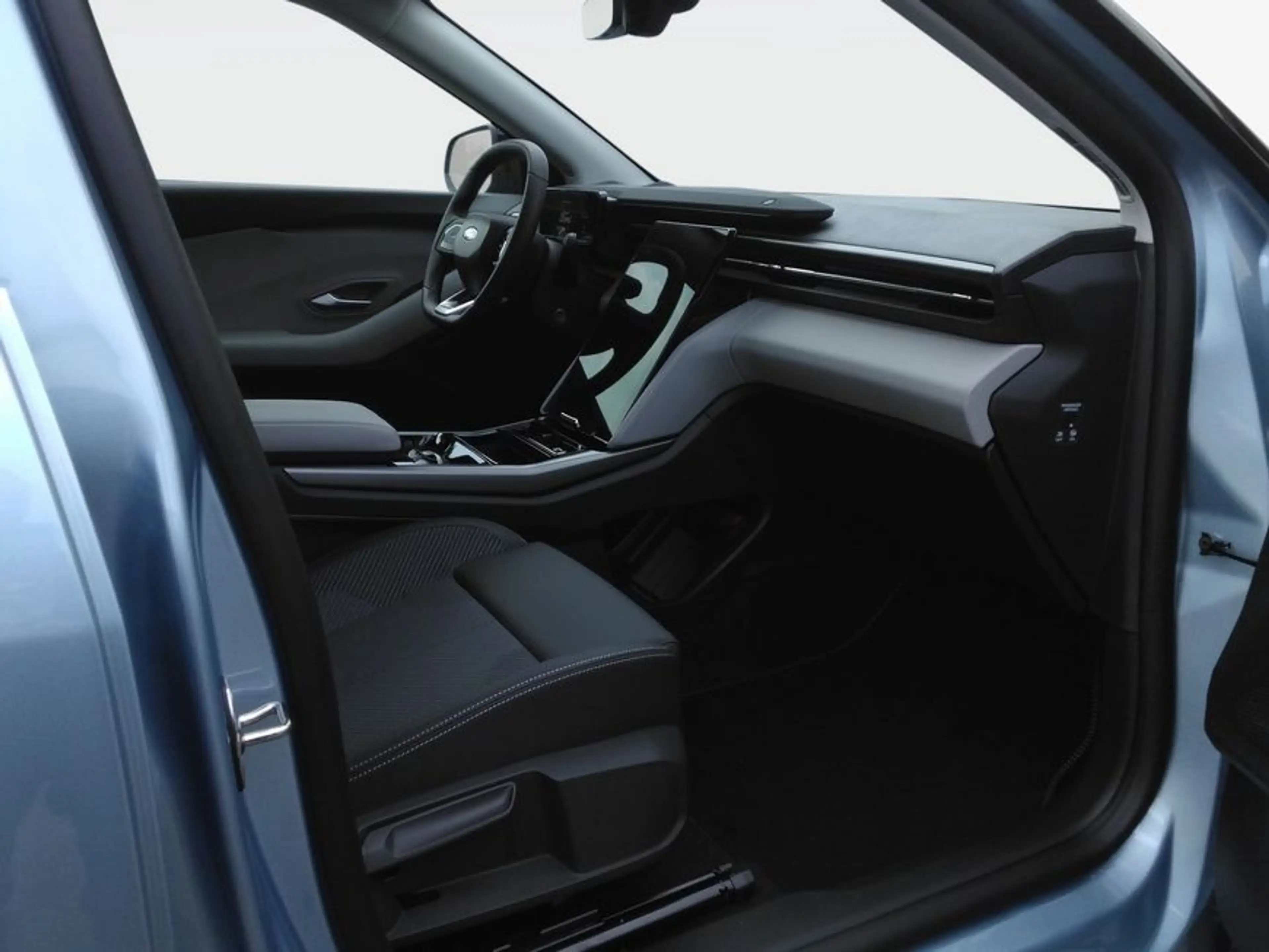 Ford Explorer Elektromotor mit Extended Range RWD 77kWh — photo 10