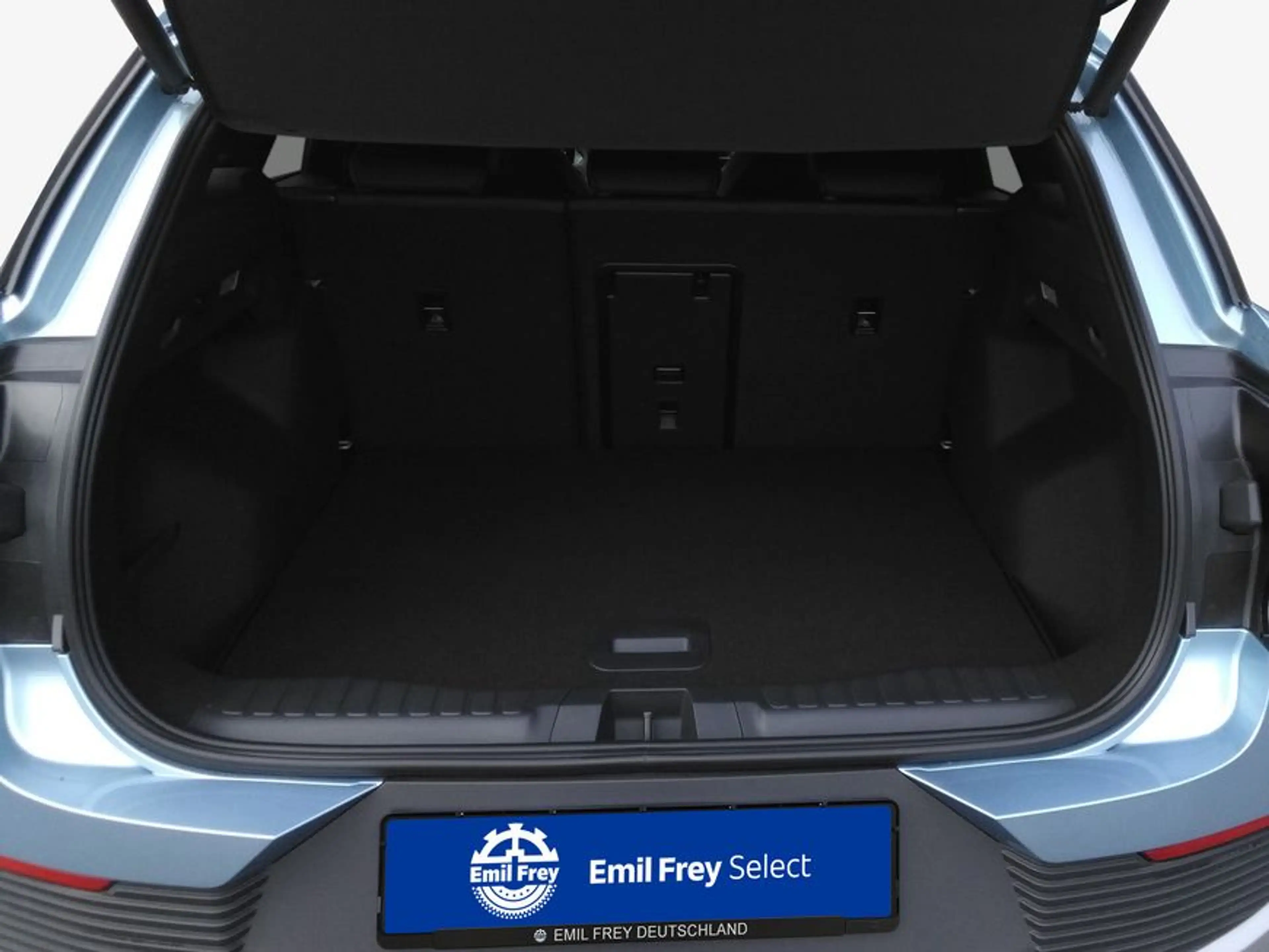 Ford Explorer Elektromotor mit Extended Range RWD 77kWh — photo 6