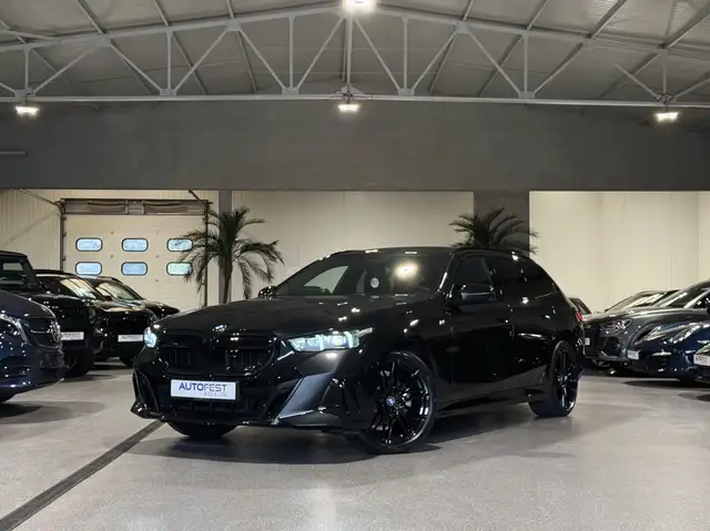 BMW M main image