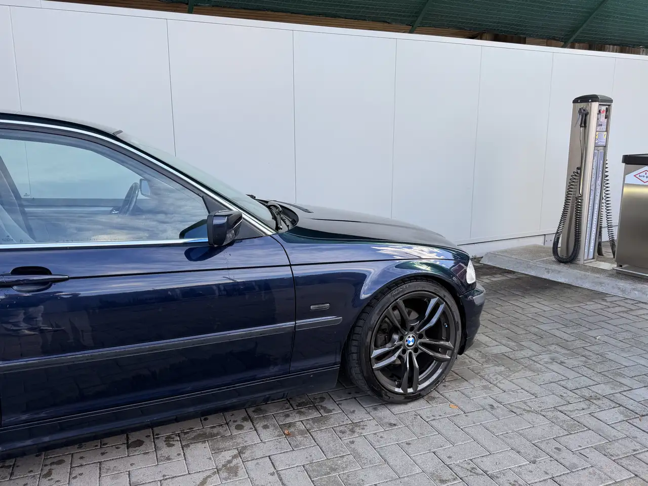 BMW 320i Attiva, foto 3