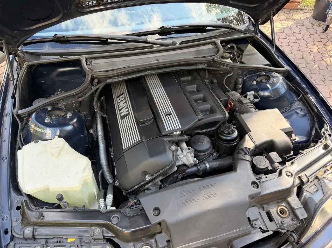 BMW 320i Attiva, foto 4