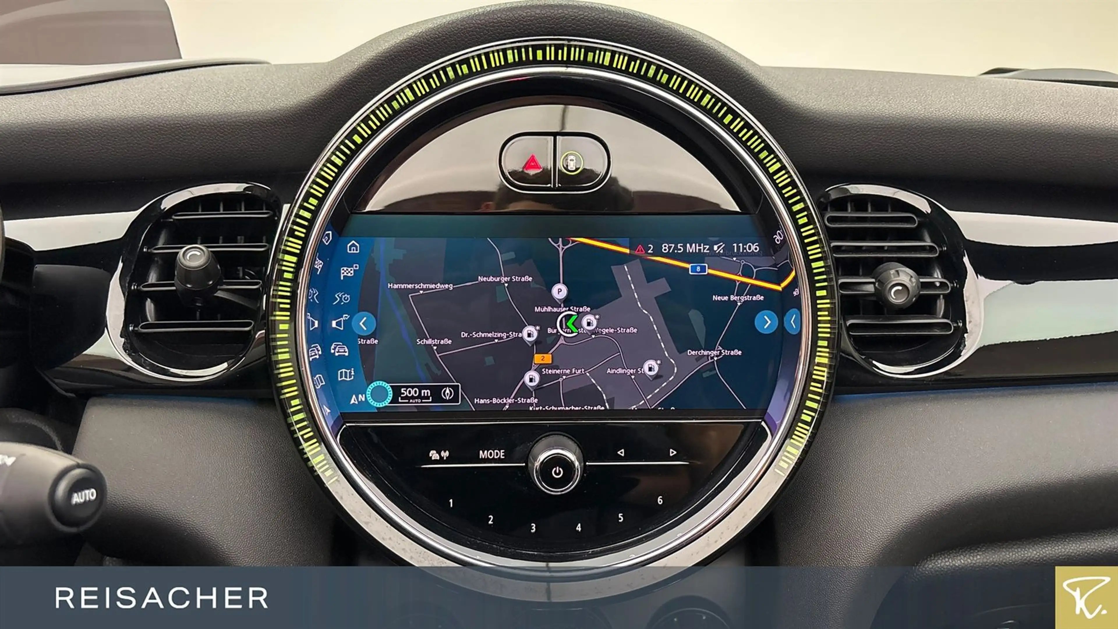 MINI Cooper Cabrio Classic Trim, Autom, RFK,HUD,LED — photo 12