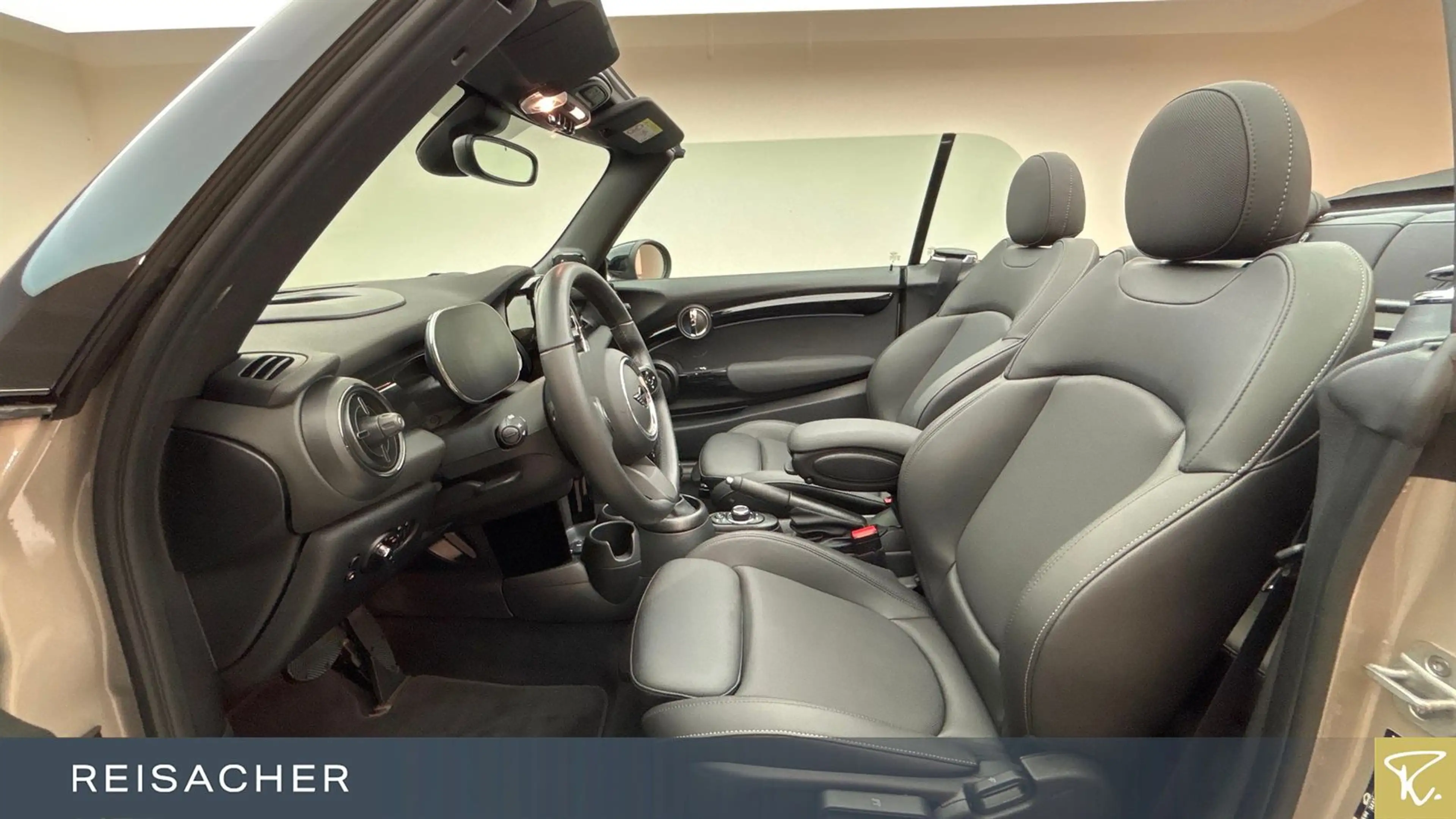 MINI Cooper Cabrio Classic Trim, Autom, RFK,HUD,LED — photo 4