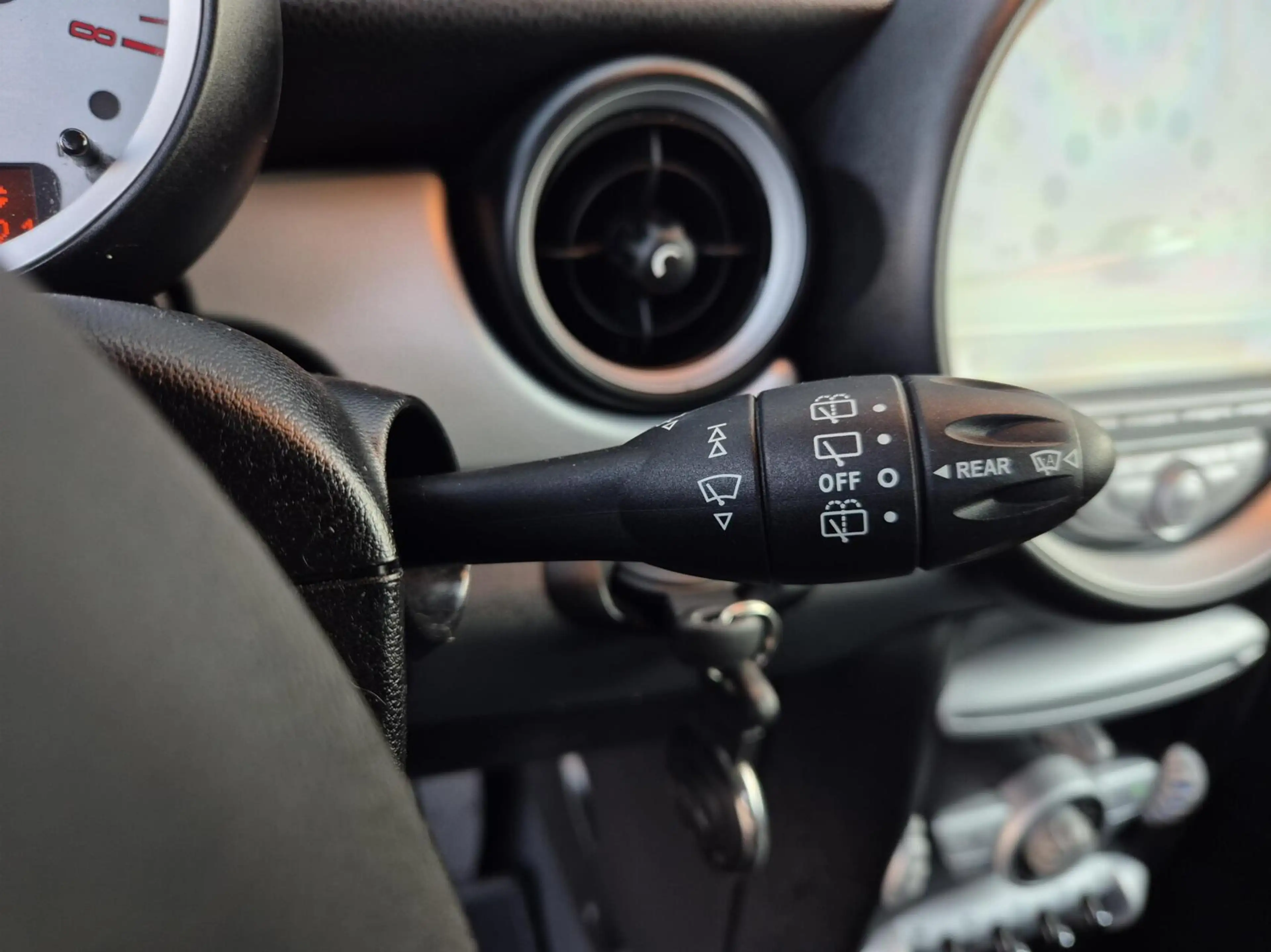 MINI Cooper Clubman 1.6 Business Line — photo 15