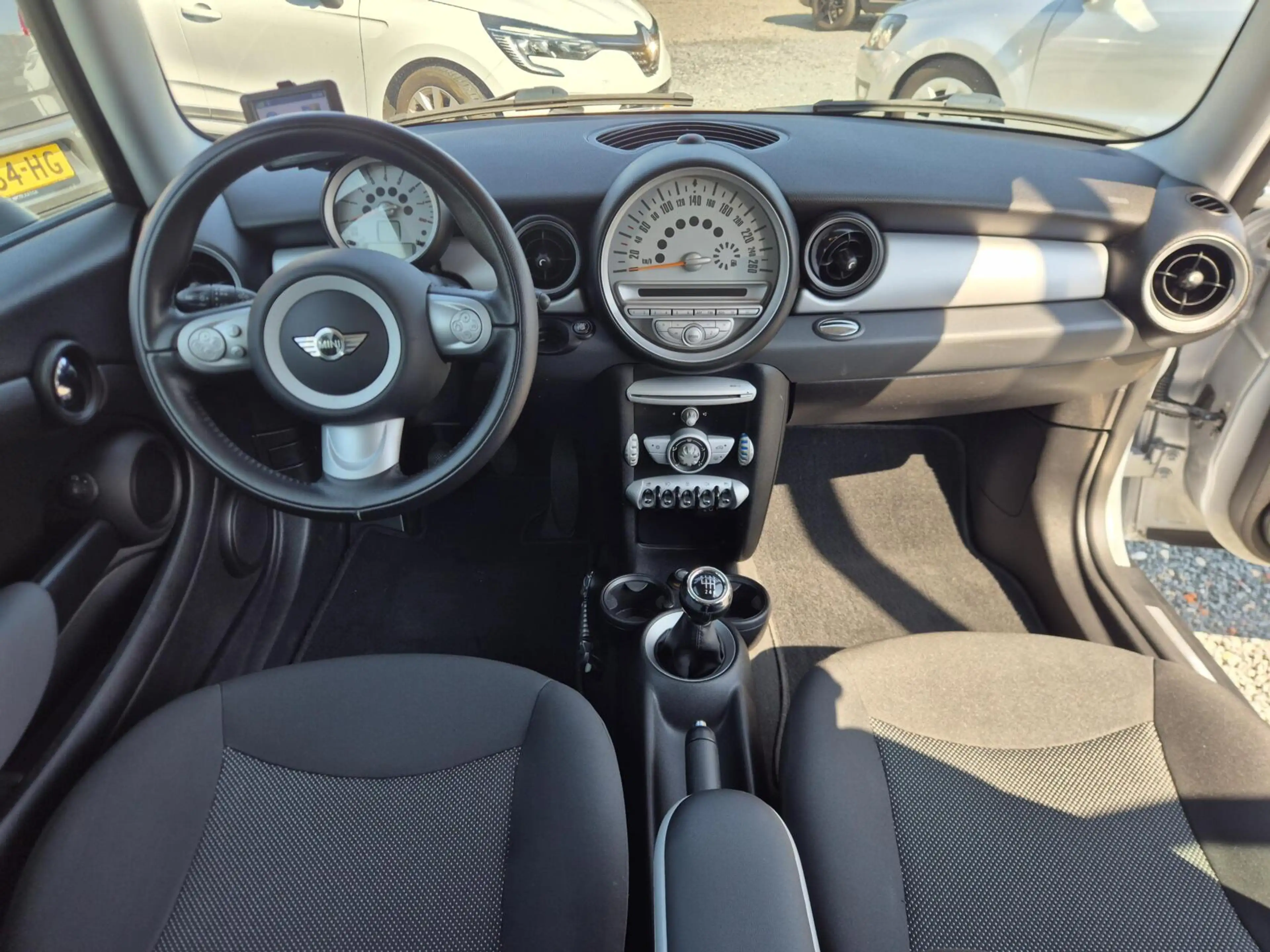 MINI Cooper Clubman 1.6 Business Line — photo 2