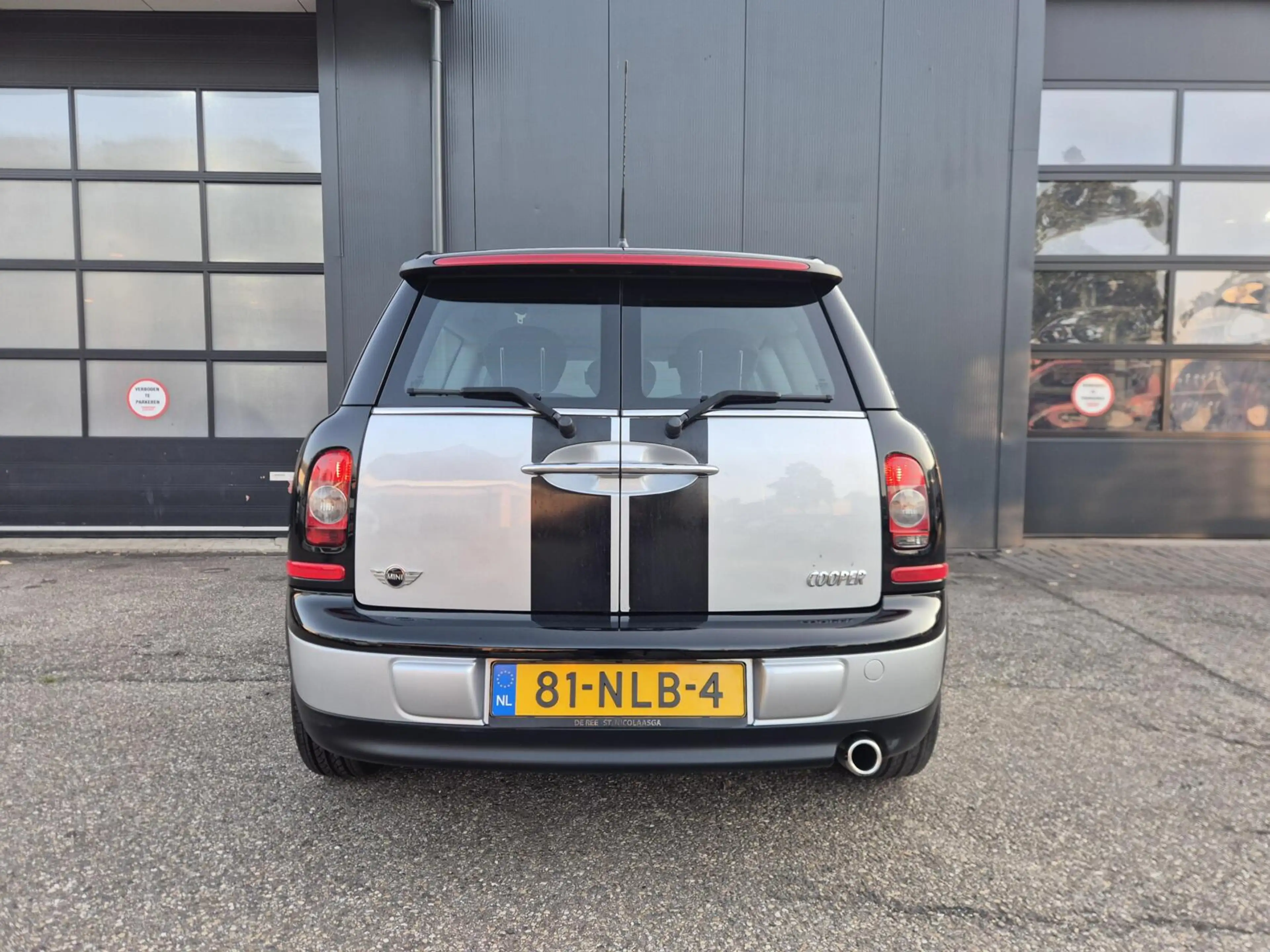 MINI Cooper Clubman 1.6 Business Line — photo 8