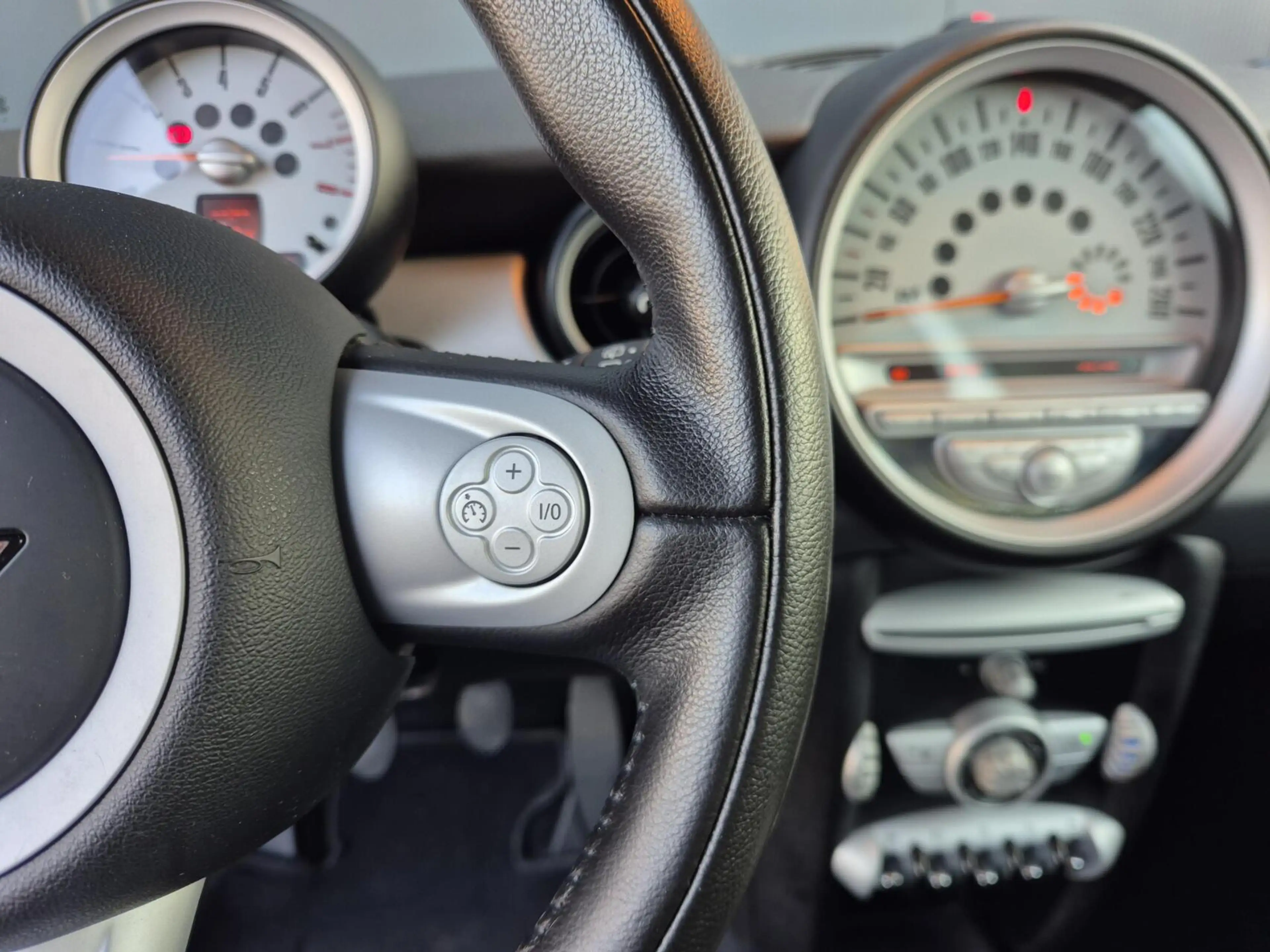 MINI Cooper Clubman 1.6 Business Line — photo 13