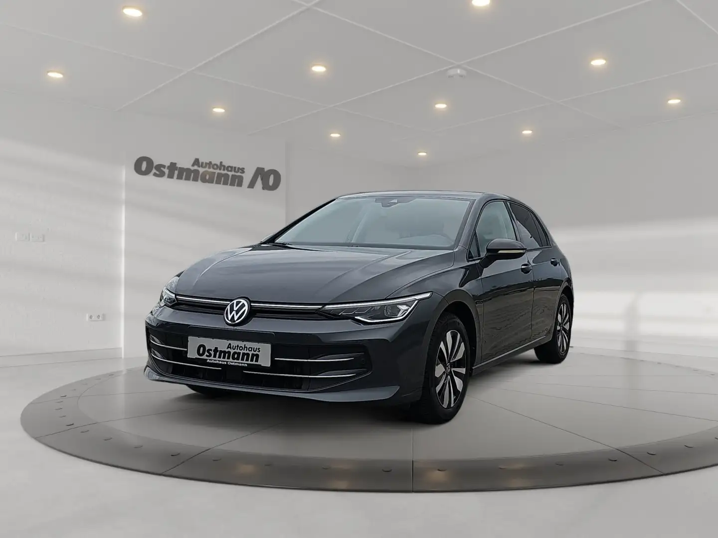 Volkswagen Golf VIII 1.5 eTSI W Goal ACC AUT Akustikglas Grau - 2