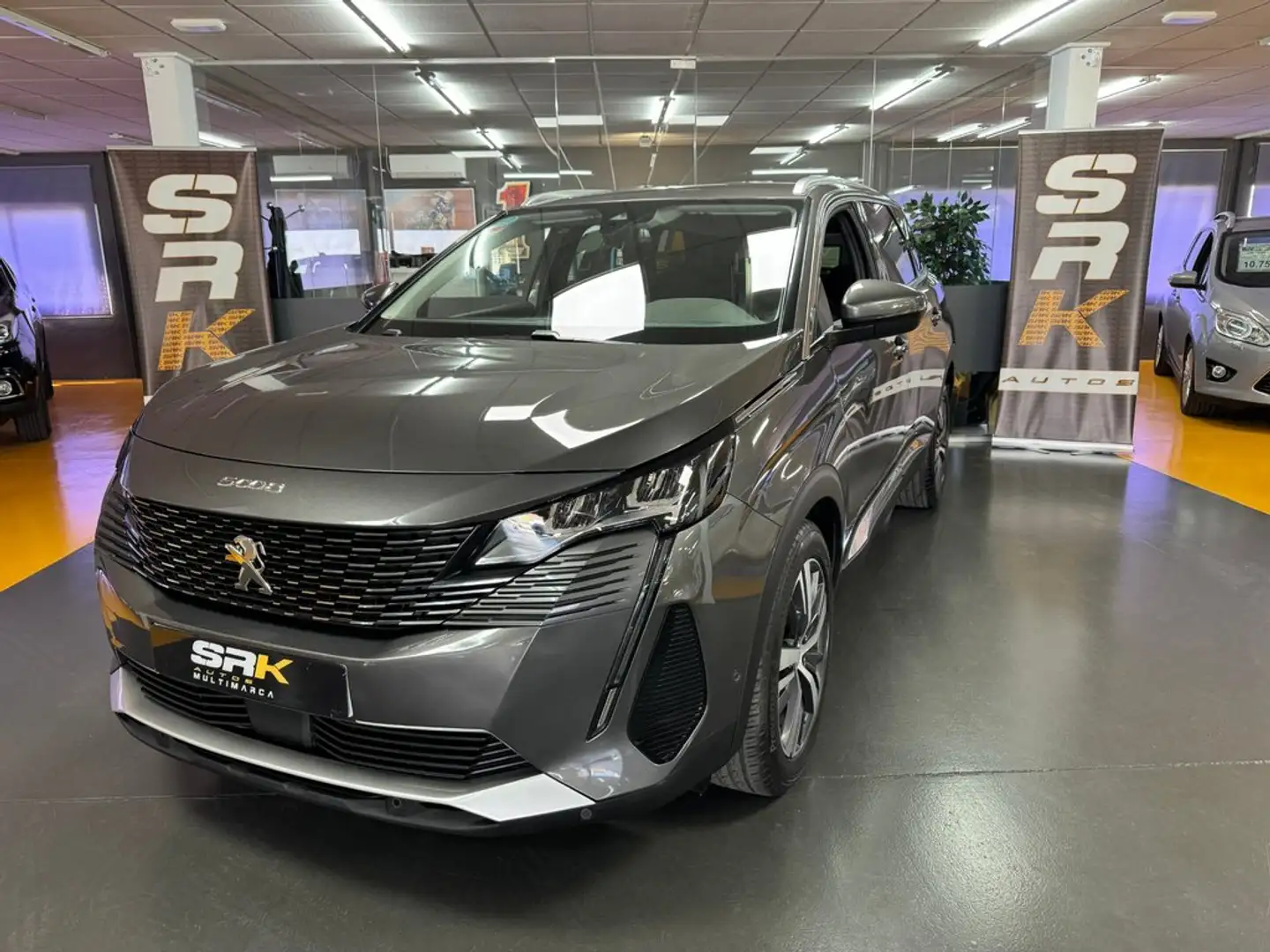 Peugeot 5008 1.5 BlueHDi 96kW (130CV) S&S Allure EAT8 Gris - 1