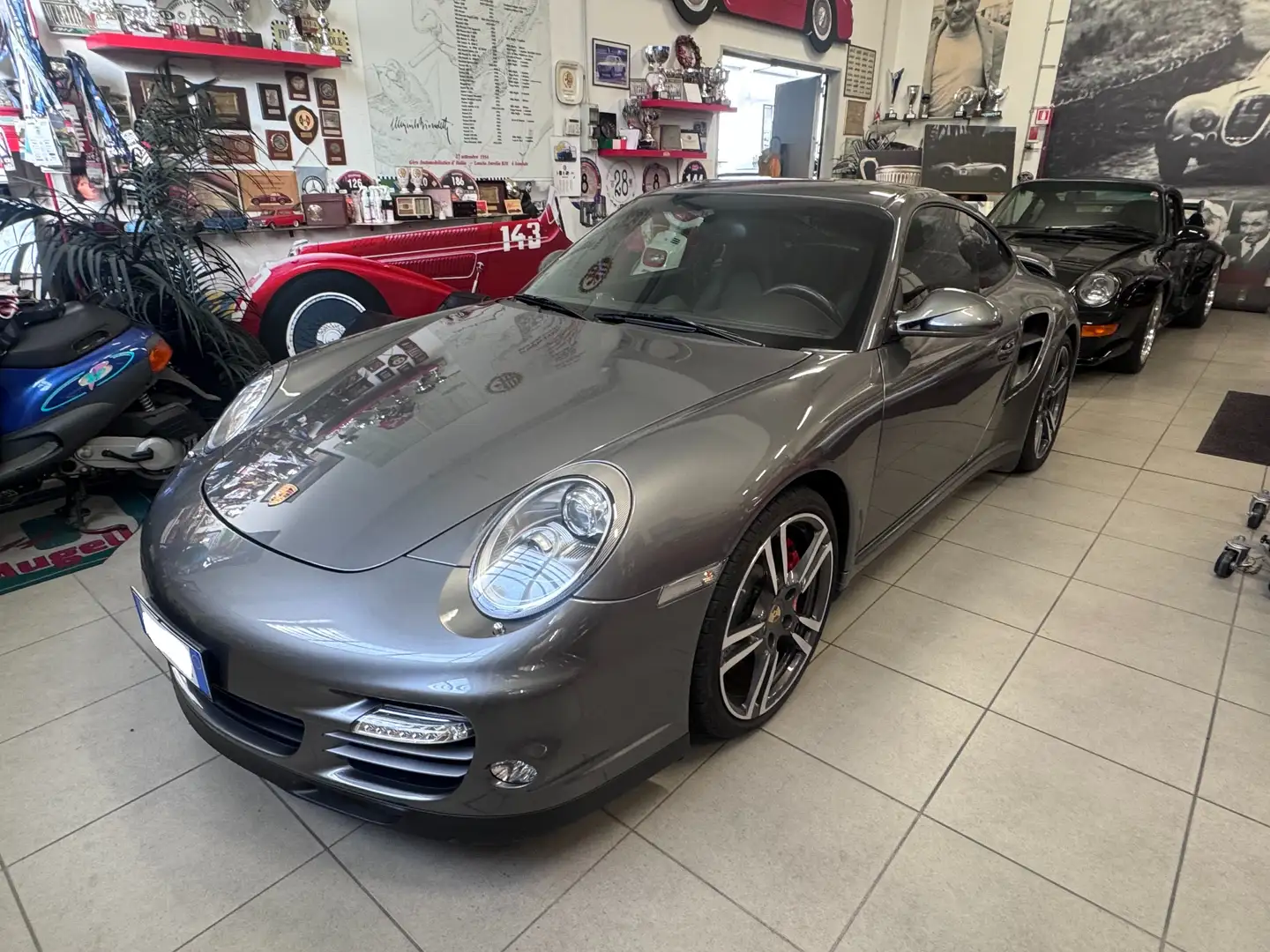 Porsche 997 Turbo Gris - 2