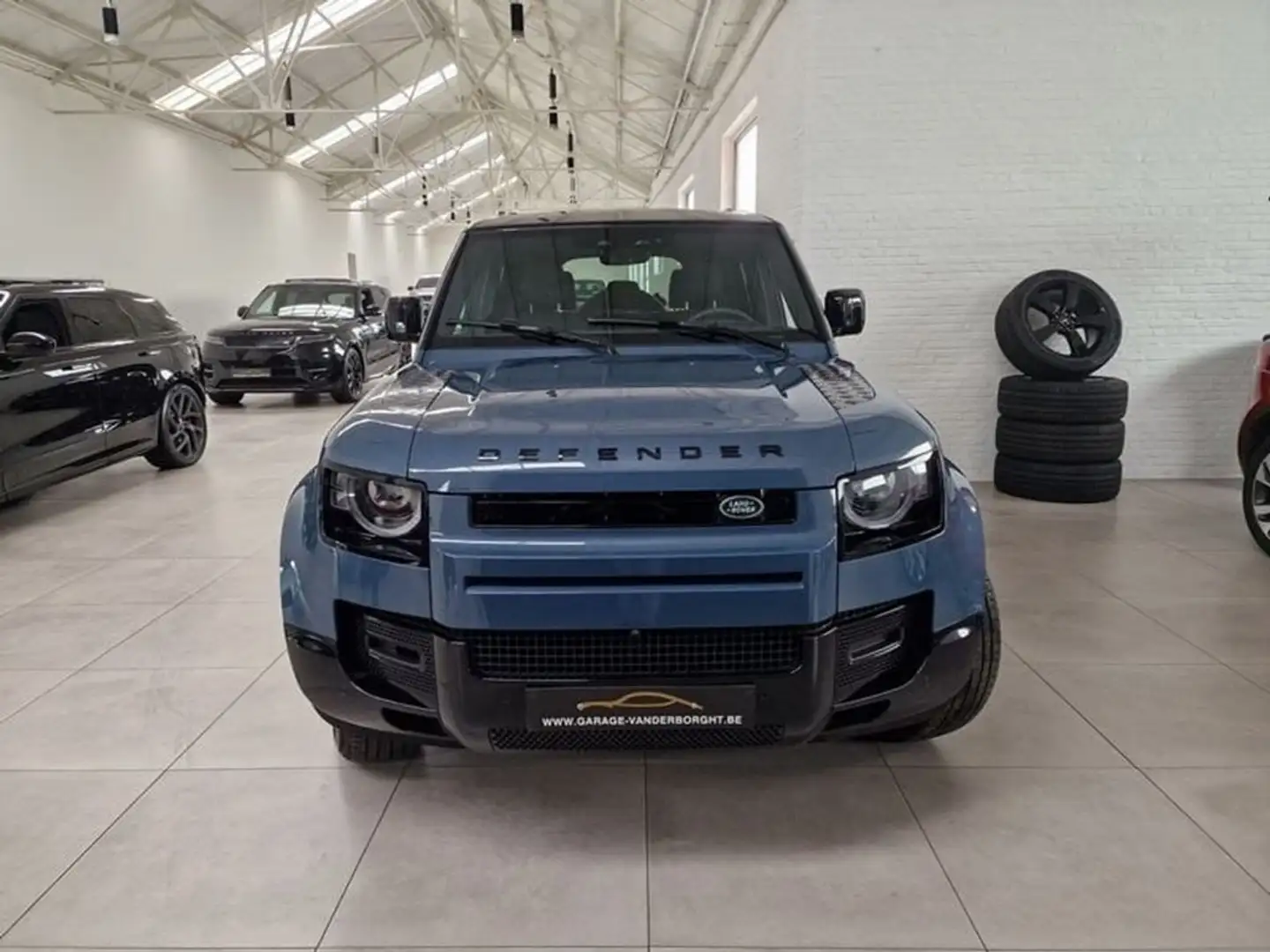 Land Rover Defender X-DYNAMIC PLUG-IN HYBRID AUTOMAAT  FULL OPTION Blauw - 2