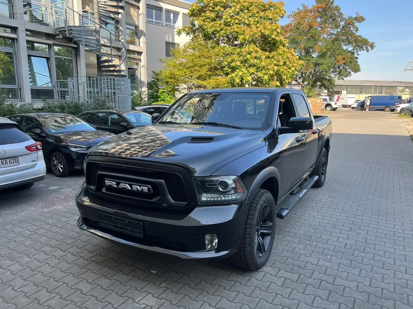 Dodge RAM REBEL, 4x4 ,5.7 Hemi,Crew Cab,LPG Schwarz - 1