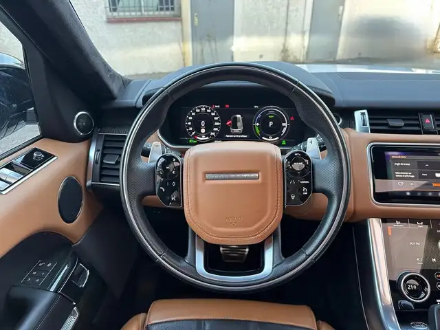 Land Rover Range Rover Sport view 12