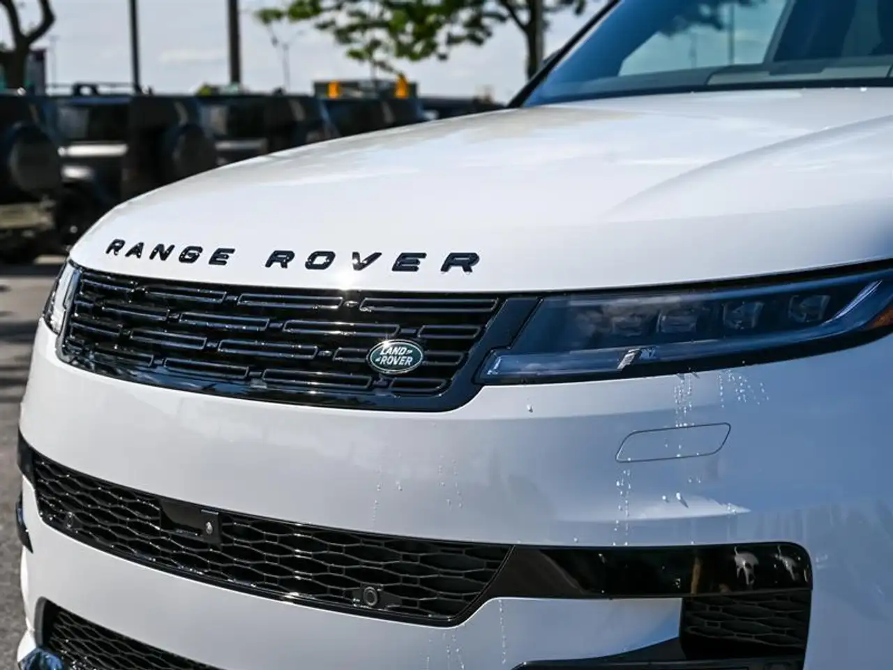 Land Rover Range Rover Sport снимка Land Rover Range Rover Sport