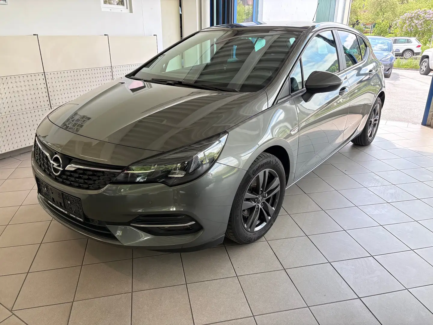 Opel Astra Astra ST 1,2 Turbo Direct Inj. Edition Edition Grau - 1