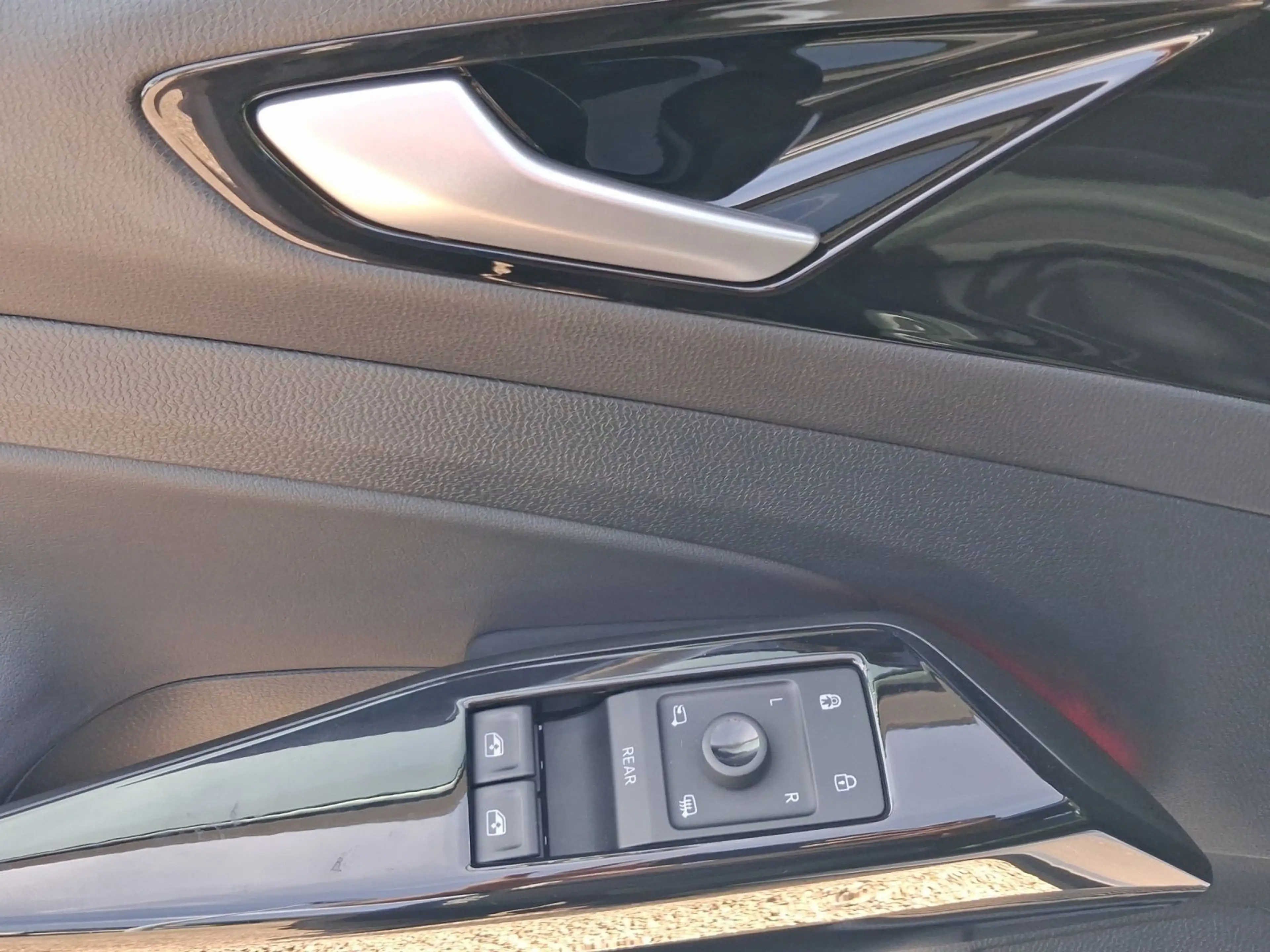 Volkswagen ID.5 GTX IQ.LIGHT HuD LM20 — photo 8