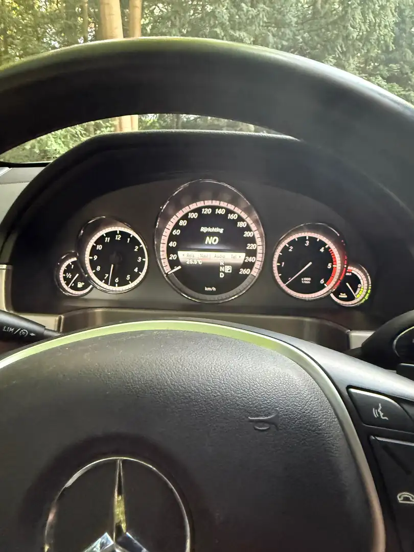 Mercedes-Benz E 300 E 300 CDI DPF BlueEFFICIENCY 7G-TRONIC Avantgarde Argento - 1