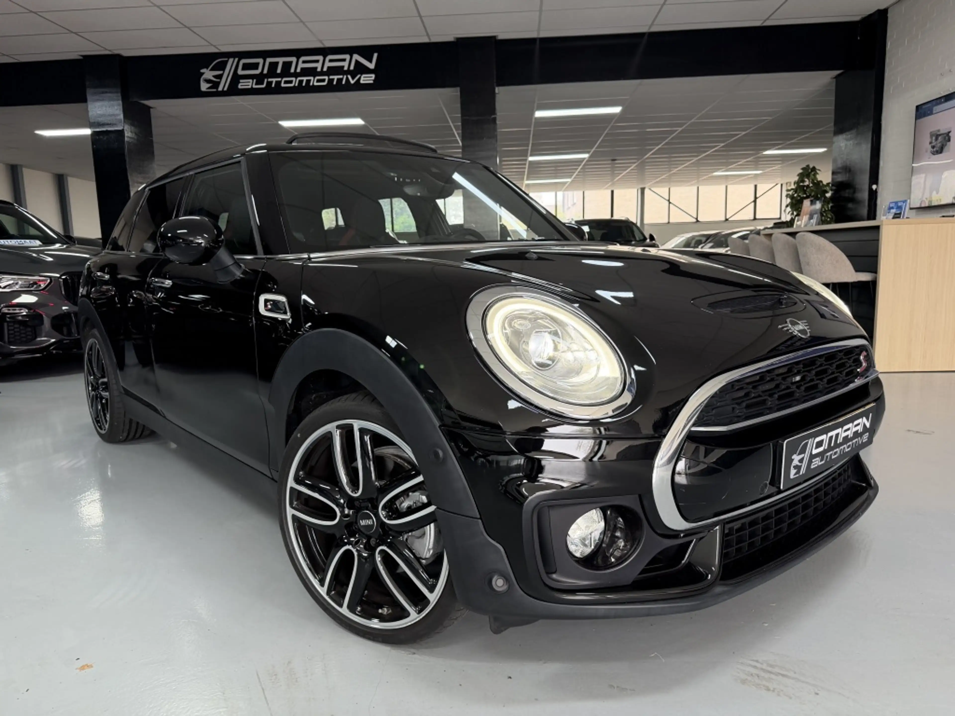 MINI John Cooper Works Clubman 2.0 S JCW AUT. PANO 192PK 2019 — photo 4