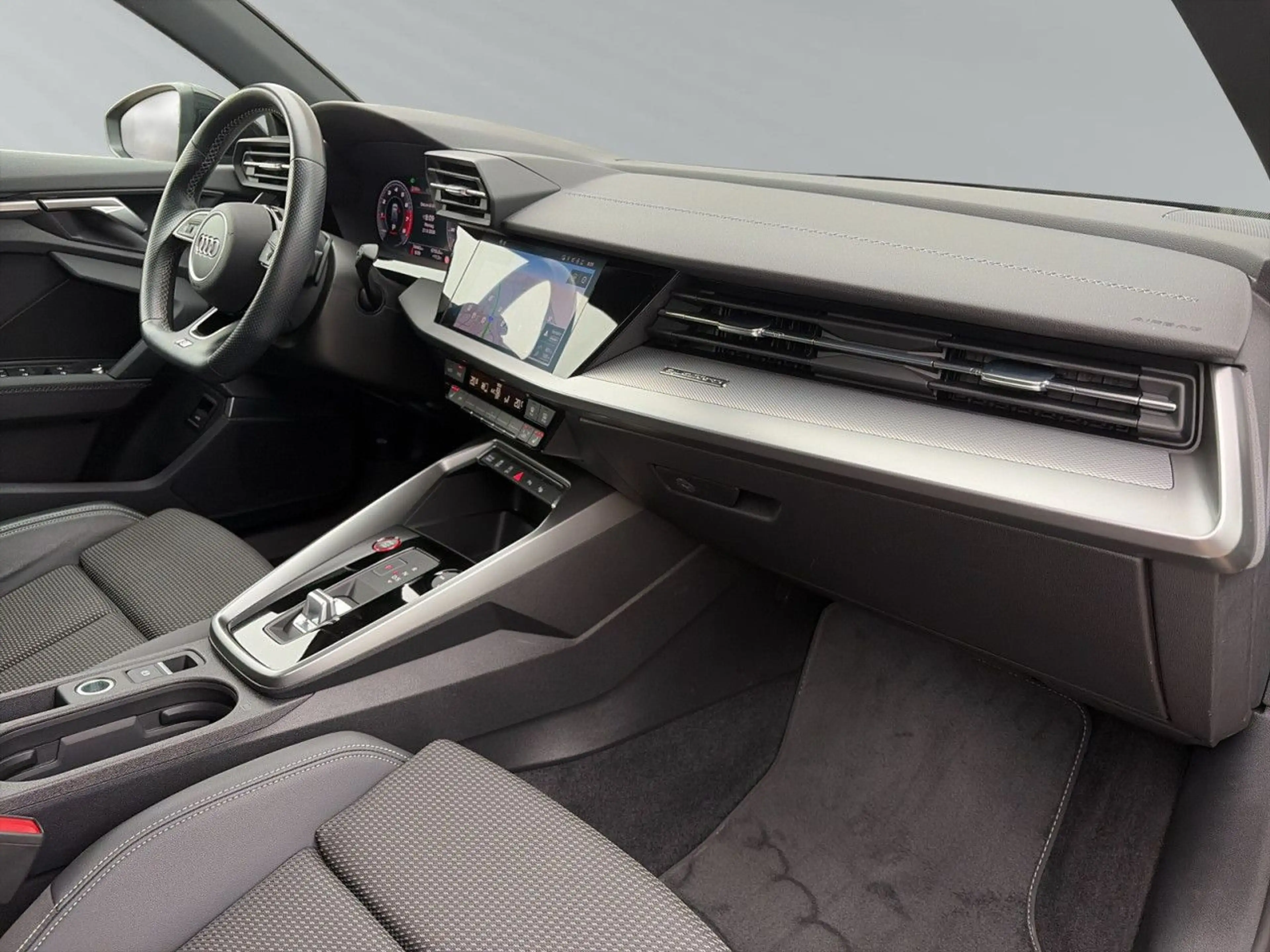 Audi S3 Sportback 2.0 TFSI quattro s-tronic LED B&O PDC — photo 10