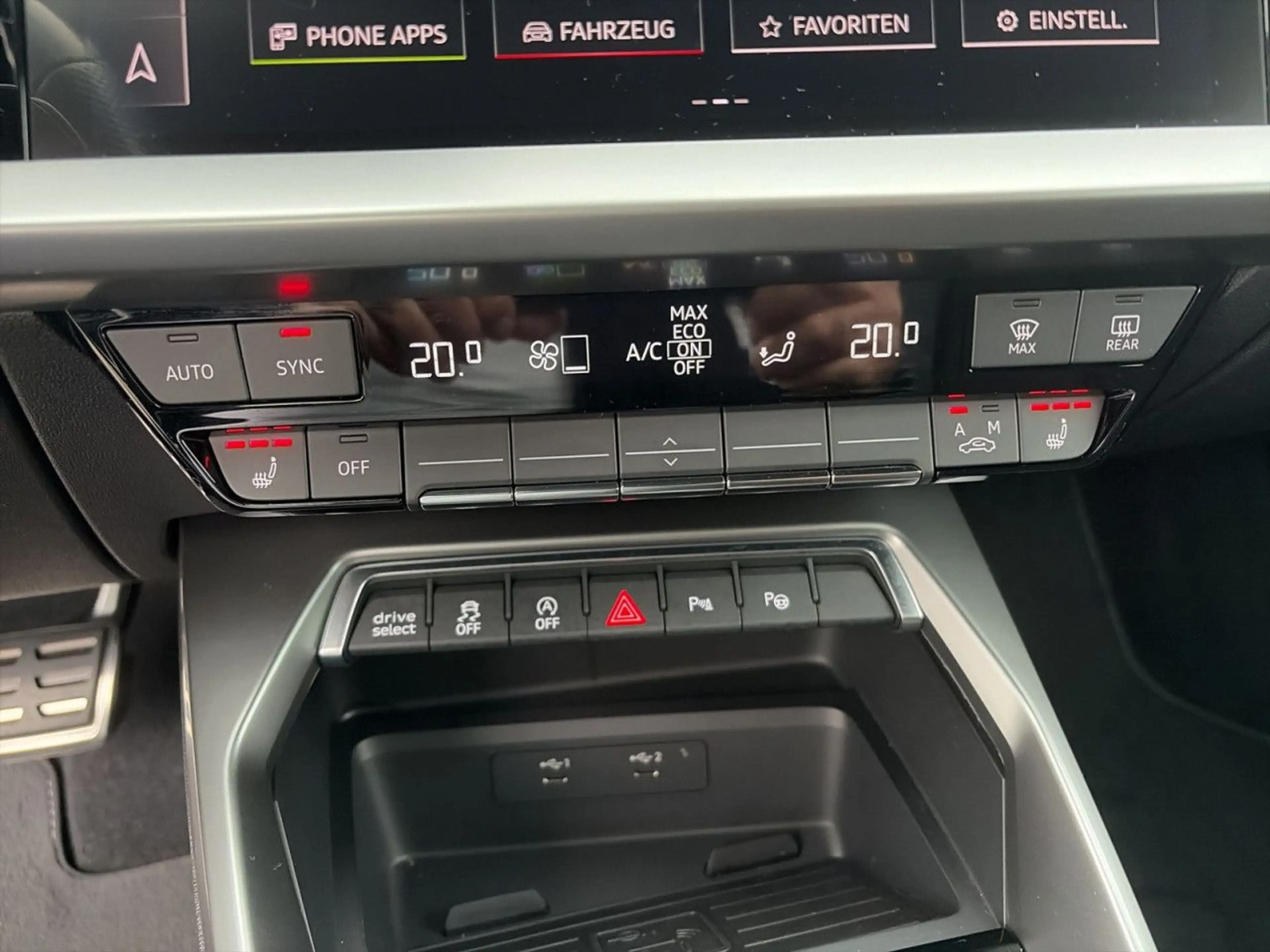 Audi S3 Sportback 2.0 TFSI quattro s-tronic LED B&O PDC — photo 14