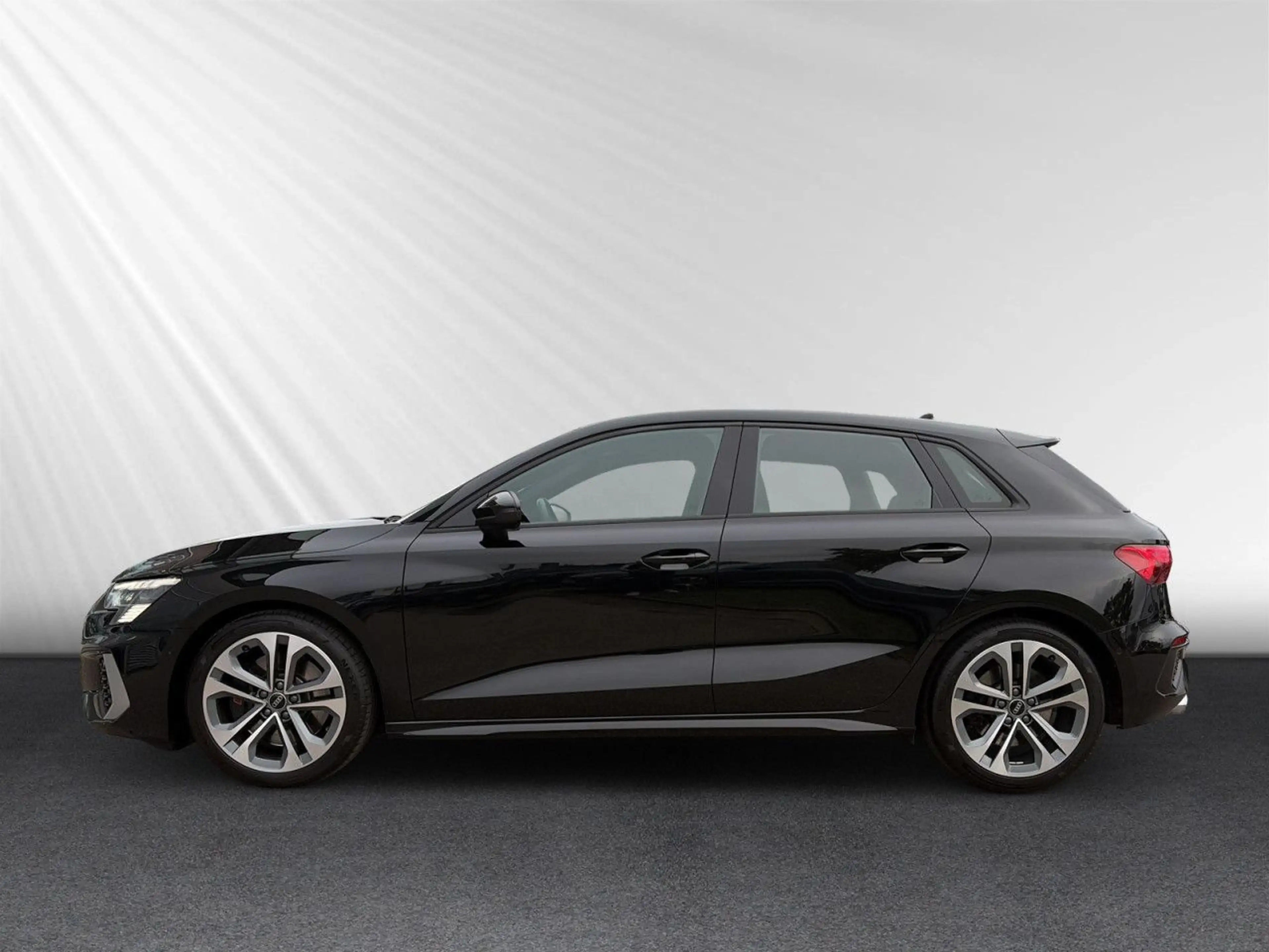 Audi S3 Sportback 2.0 TFSI quattro s-tronic LED B&O PDC — photo 2
