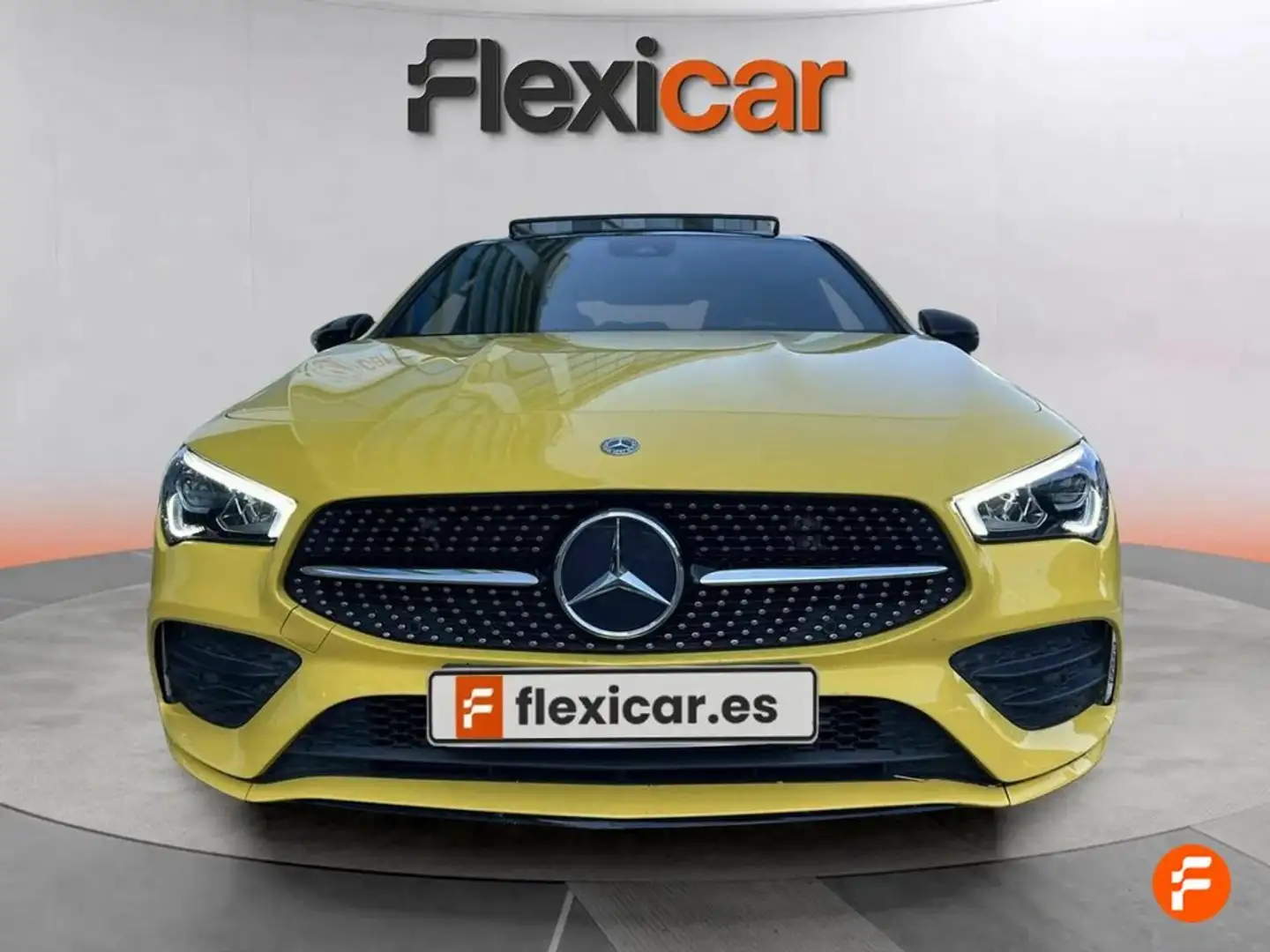 Mercedes-Benz CLA 180 Yellow - 2