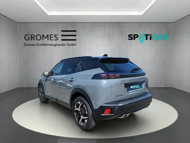 Peugeot 2008 view 5