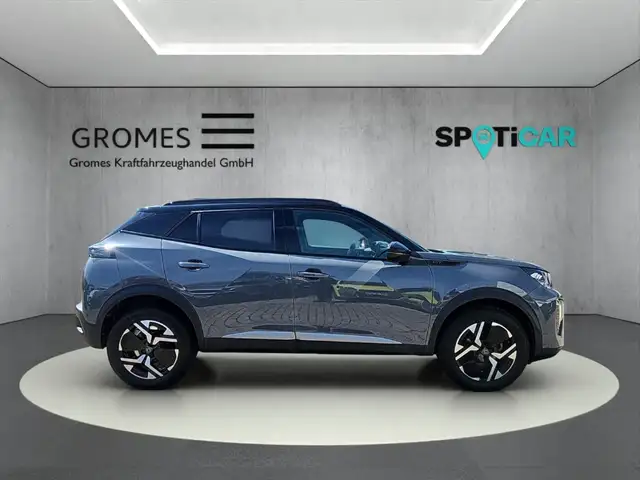 Peugeot 2008 view 2