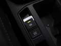 Volkswagen T-Roc 1.0 TSI R-Line Business 110PK Adaptieve Cruise Con Zwart - thumbnail 34