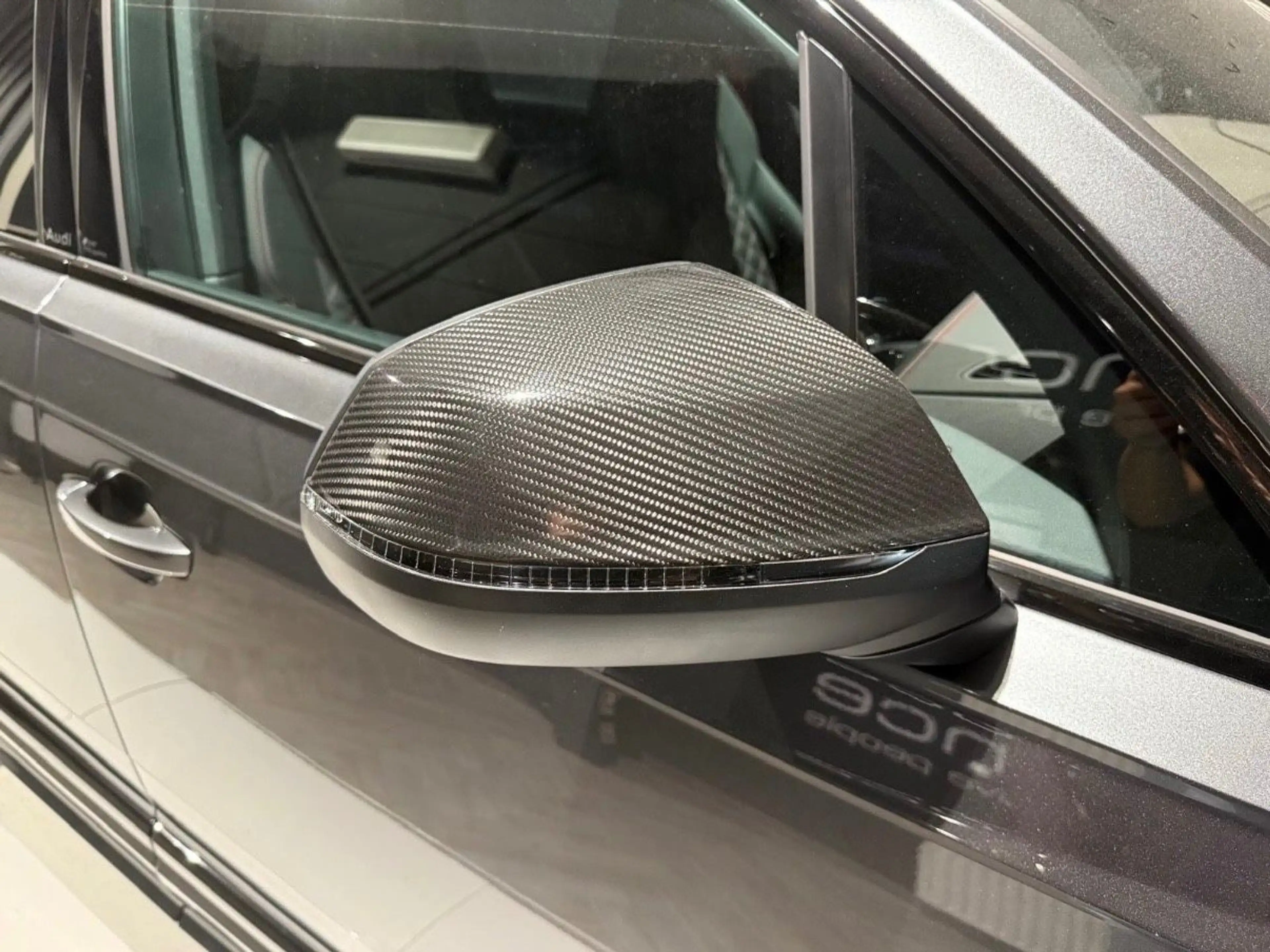 Audi SQ7 TFSI quattro tiptronic — photo 6