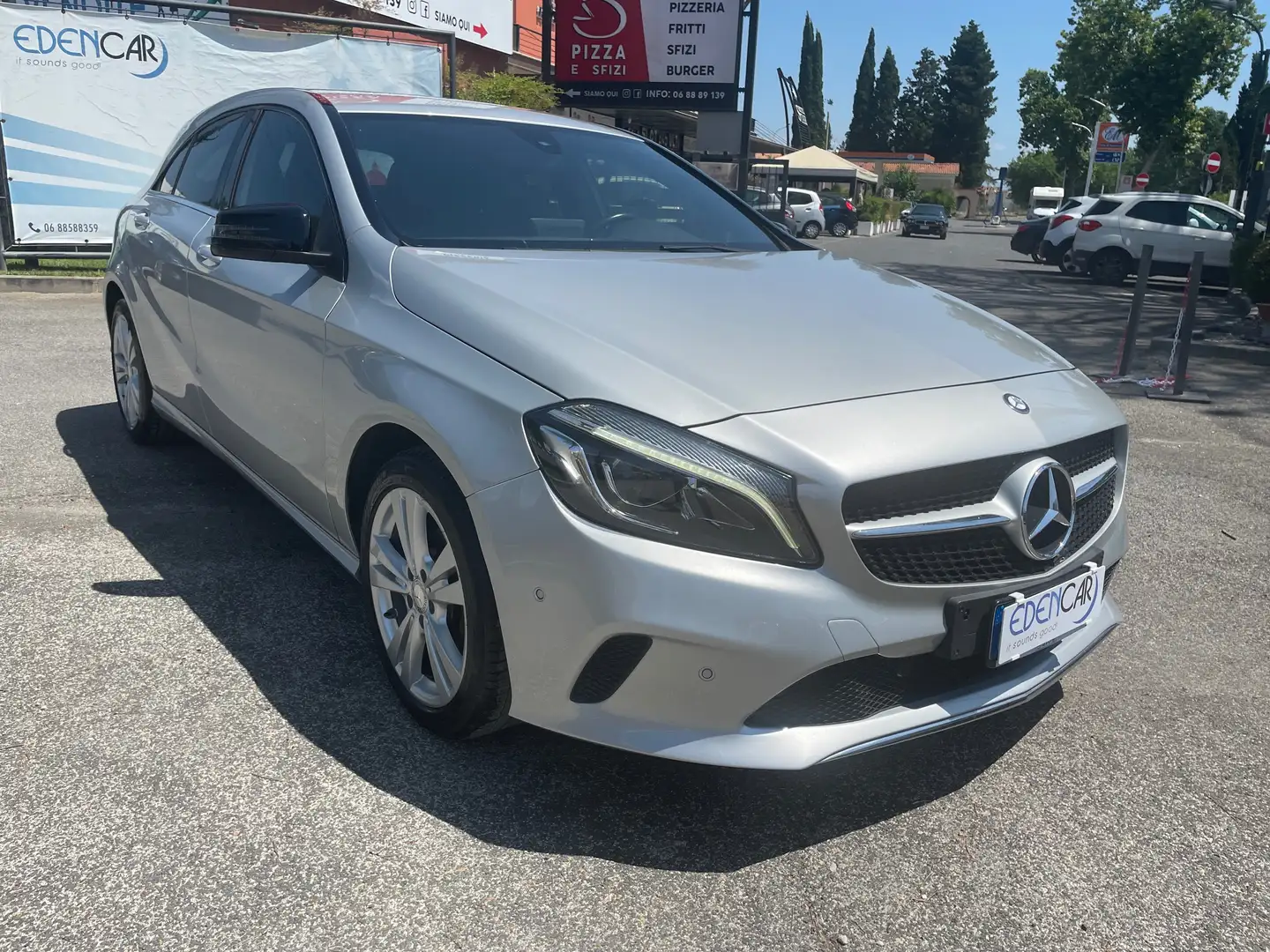 Mercedes-Benz A 180 d Sport Next automatica Navi Argento - 1