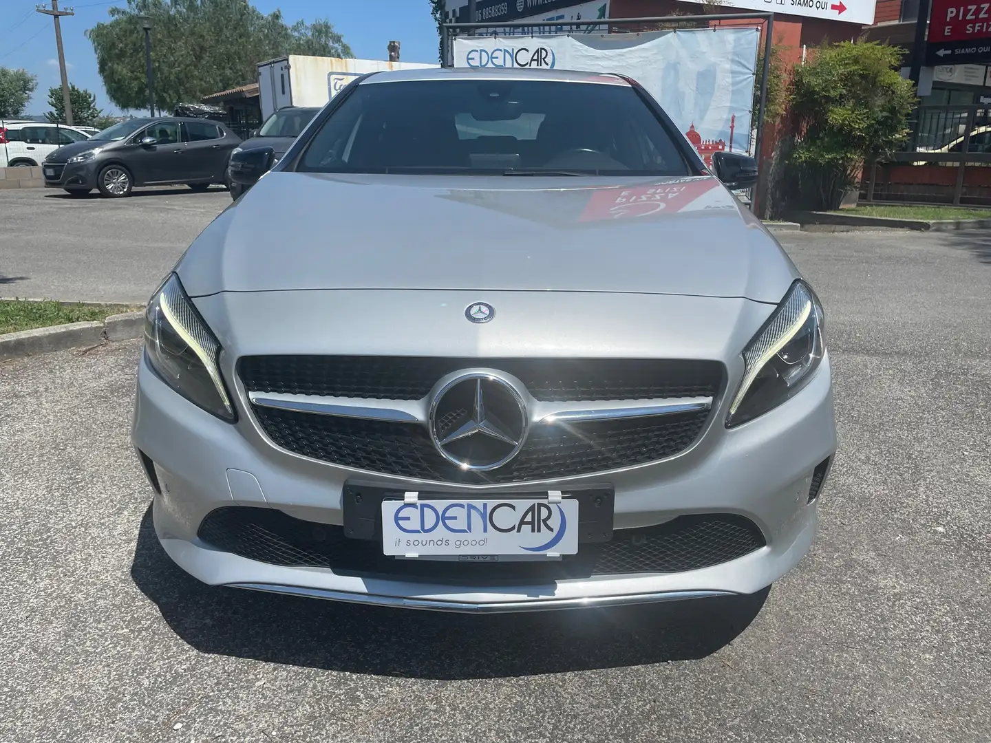 Mercedes-Benz A 180 d Sport Next automatica Navi Argento - 2