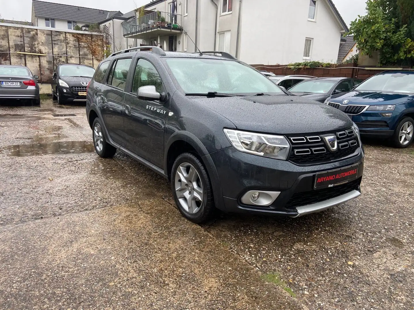 Dacia Logan MCV II Stepway*Navi*Klima*EU6*57 Tkm Серый - 2