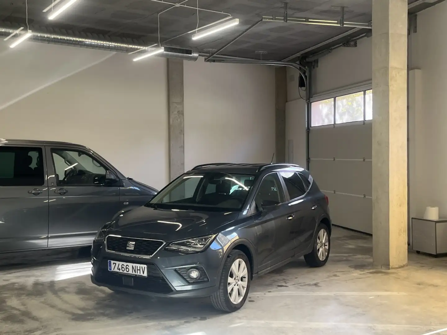 SEAT Arona 1.0 TSI Ecomotive S&S Xcellence 115 Gris - 1