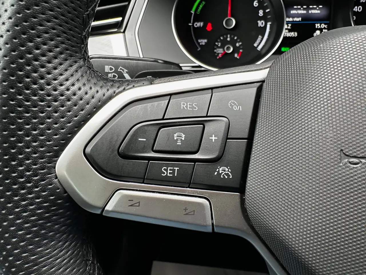 Volkswagen Passat **VERKOCHT**GTE 1.4eHybrid PHEV*AUT.*LEDER-ALCANTARA*NAVI*VIRTUAL COCKPIT*IQ LED*CAMERA* CAR PLAY*, миниатюра 16