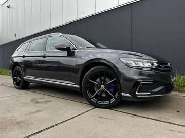 GTE 1.4eHybrid PHEV*AUT.*LEDER-ALCANTARA*NAVI*VIRTUAL COCKPIT*IQ LED*CAMERA* CAR PLAY*