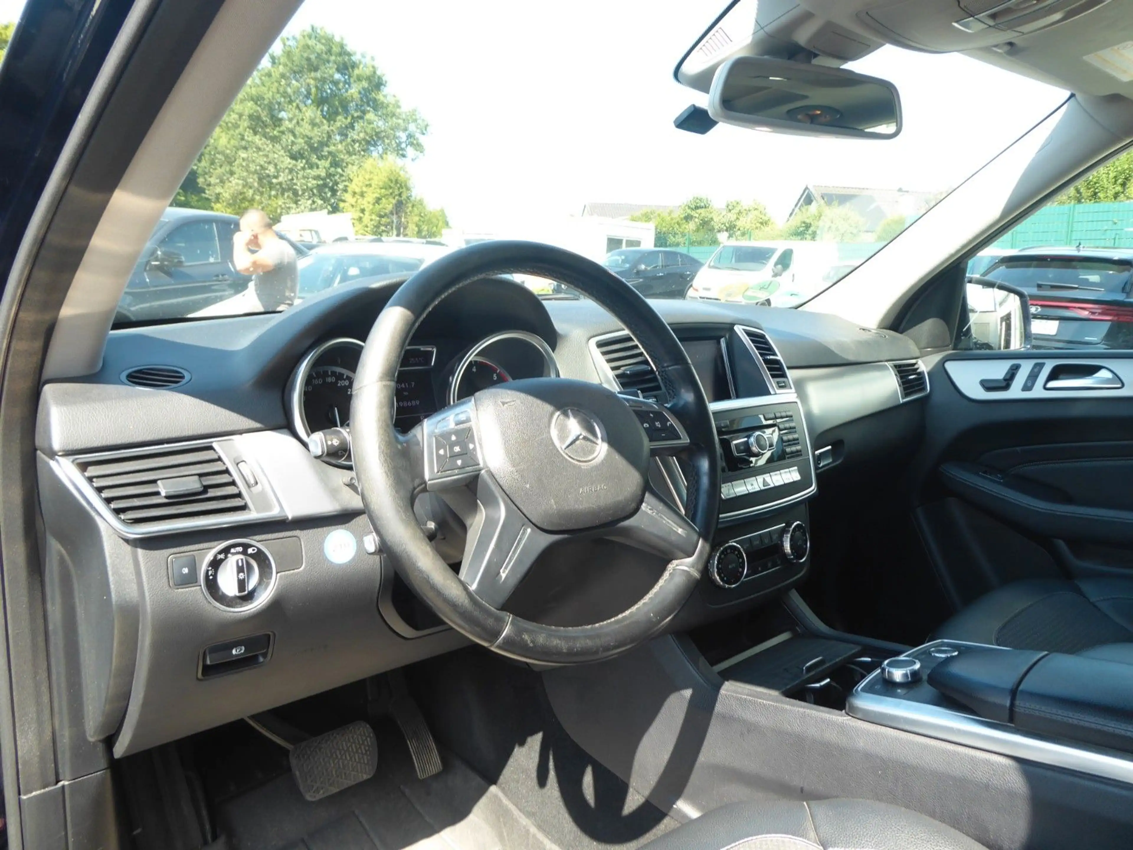Mercedes-Benz ML 350 ML CDI BlueTec 4Matic — photo 9