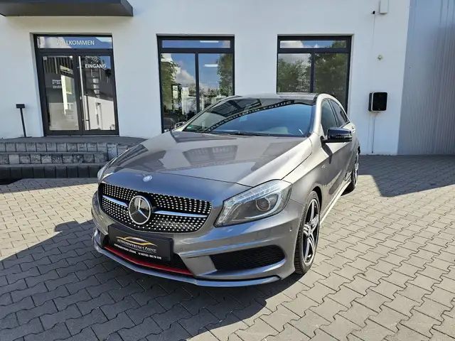 Mercedes-Benz A 250 AMG Sportpaket Night Paket RFK NAVI 2.HAND