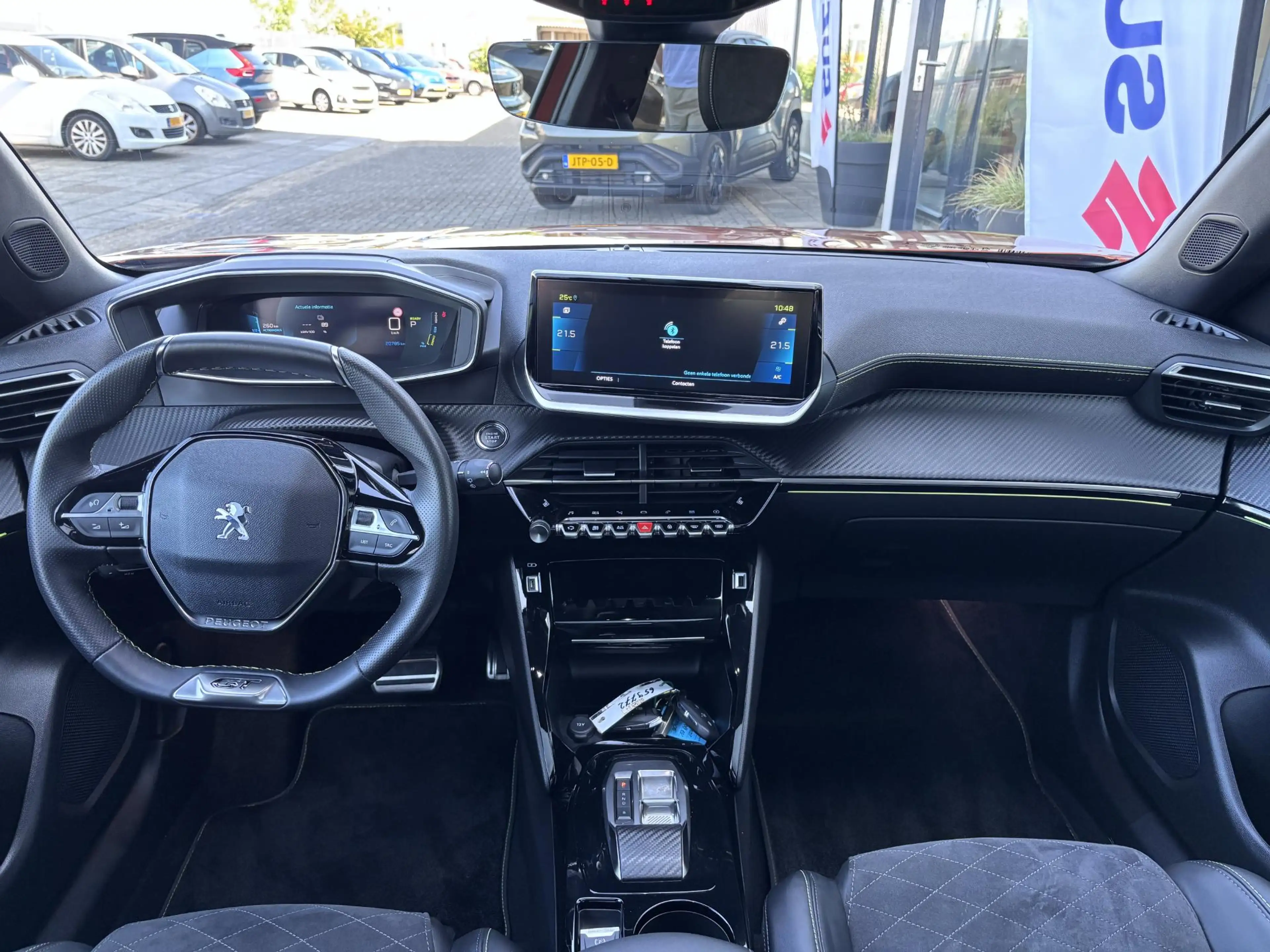 Peugeot e-2008 EV GT Pack 50 kWh Panorama/Trekhaak — photo 2