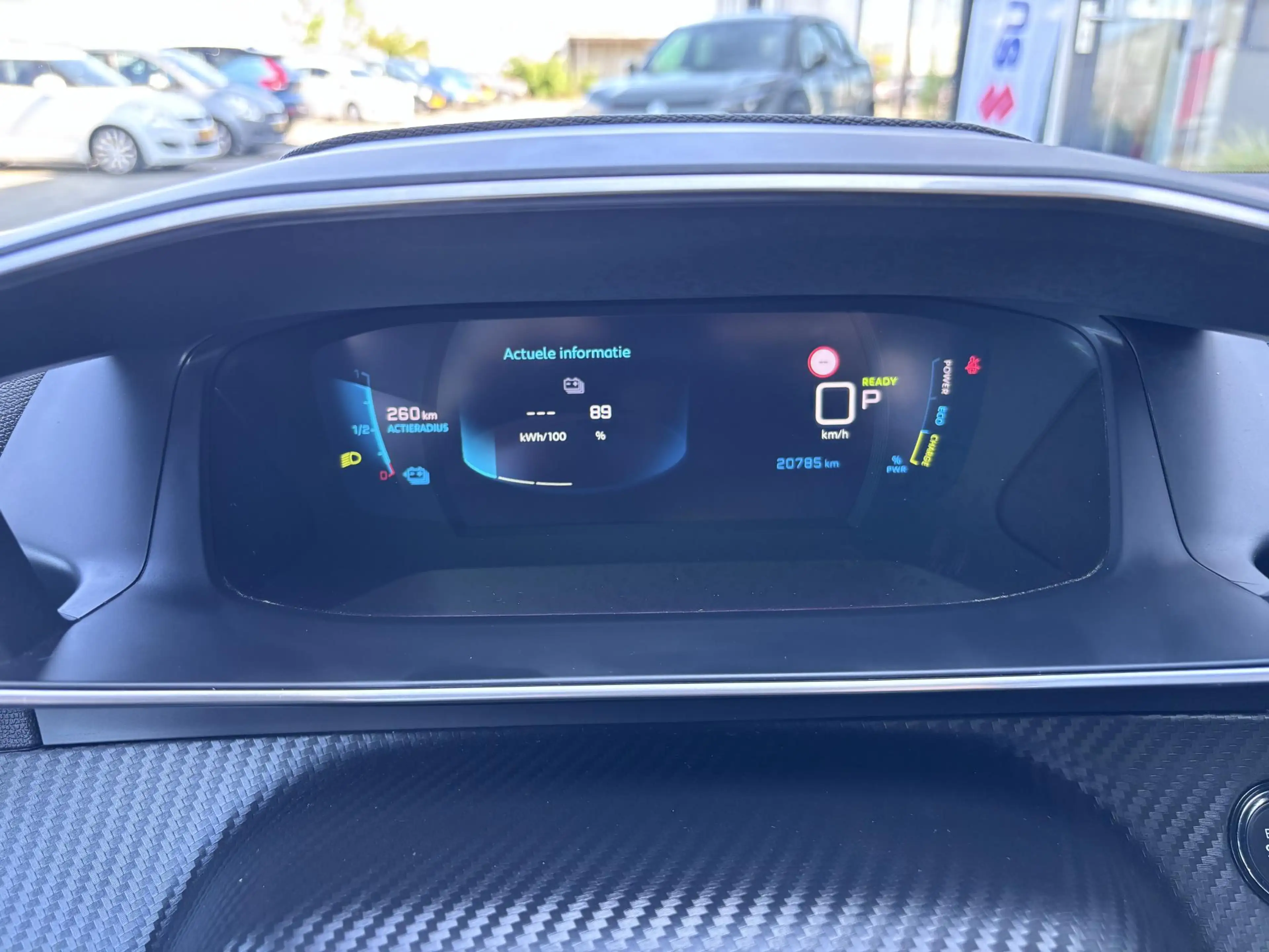 Peugeot e-2008 EV GT Pack 50 kWh Panorama/Trekhaak — photo 15