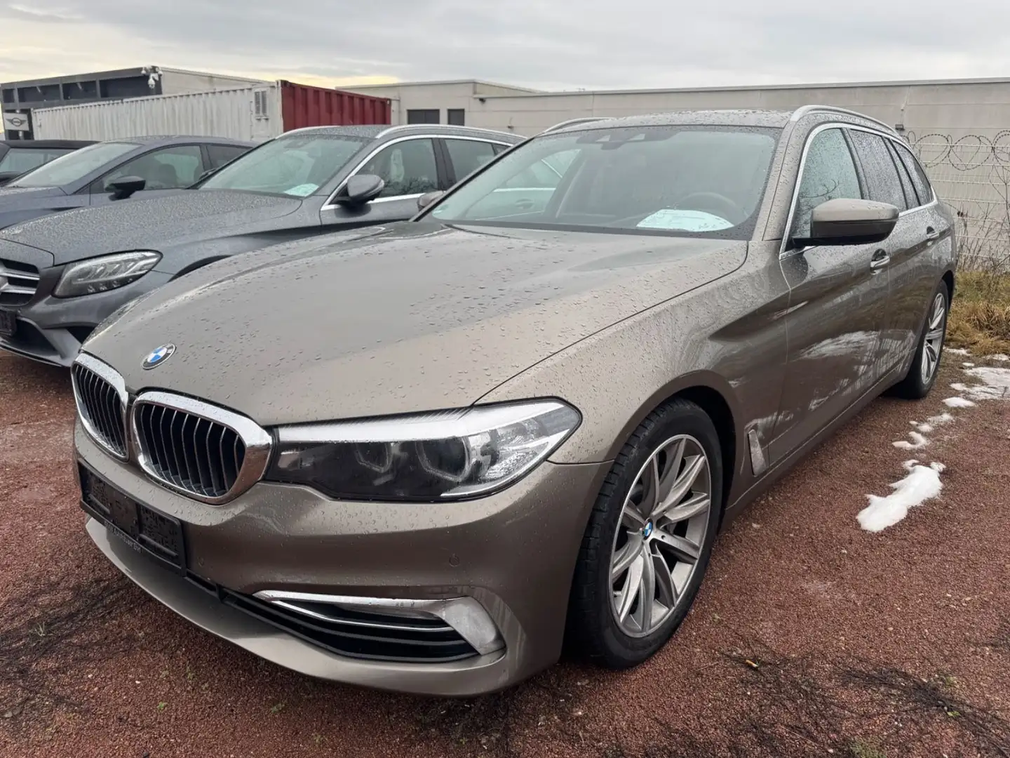 BMW 530 d xDrive Touring Komfortsitze H*UP PANO LED - 1