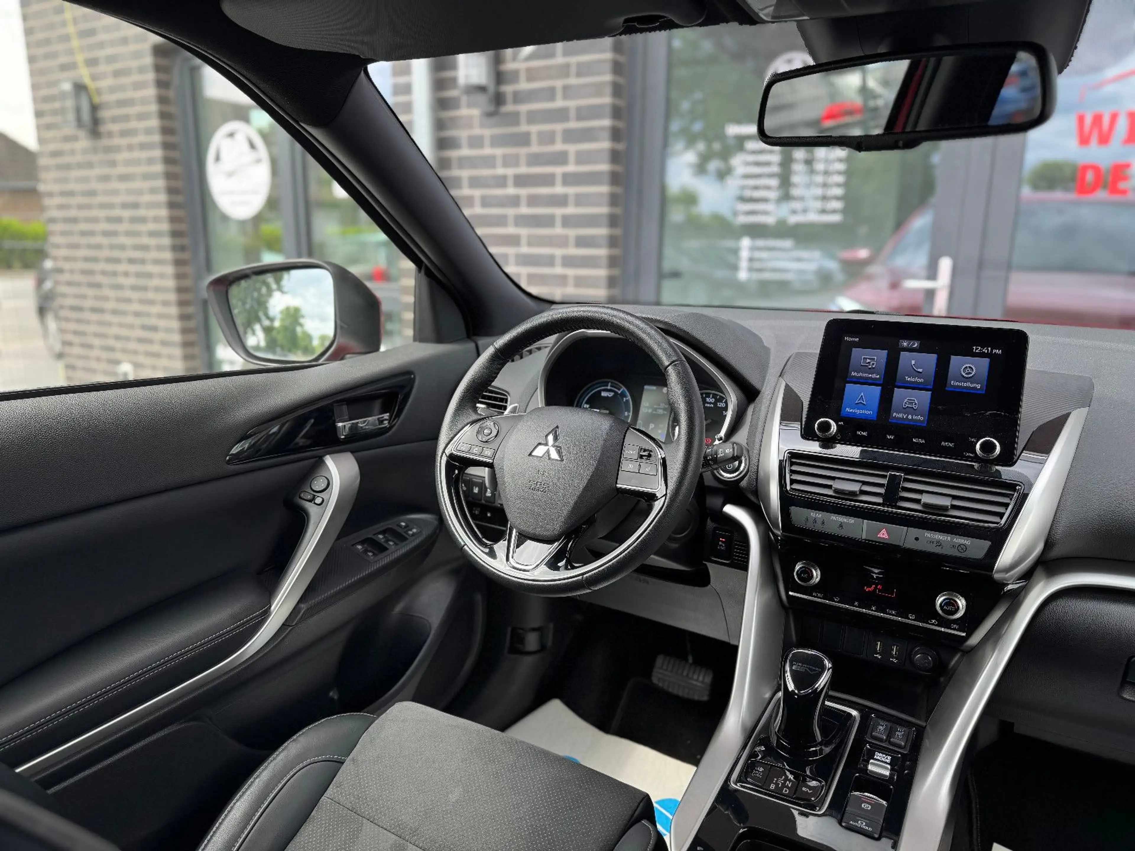 Mitsubishi Eclipse Cross Plus Hybrid 4WD — photo 13
