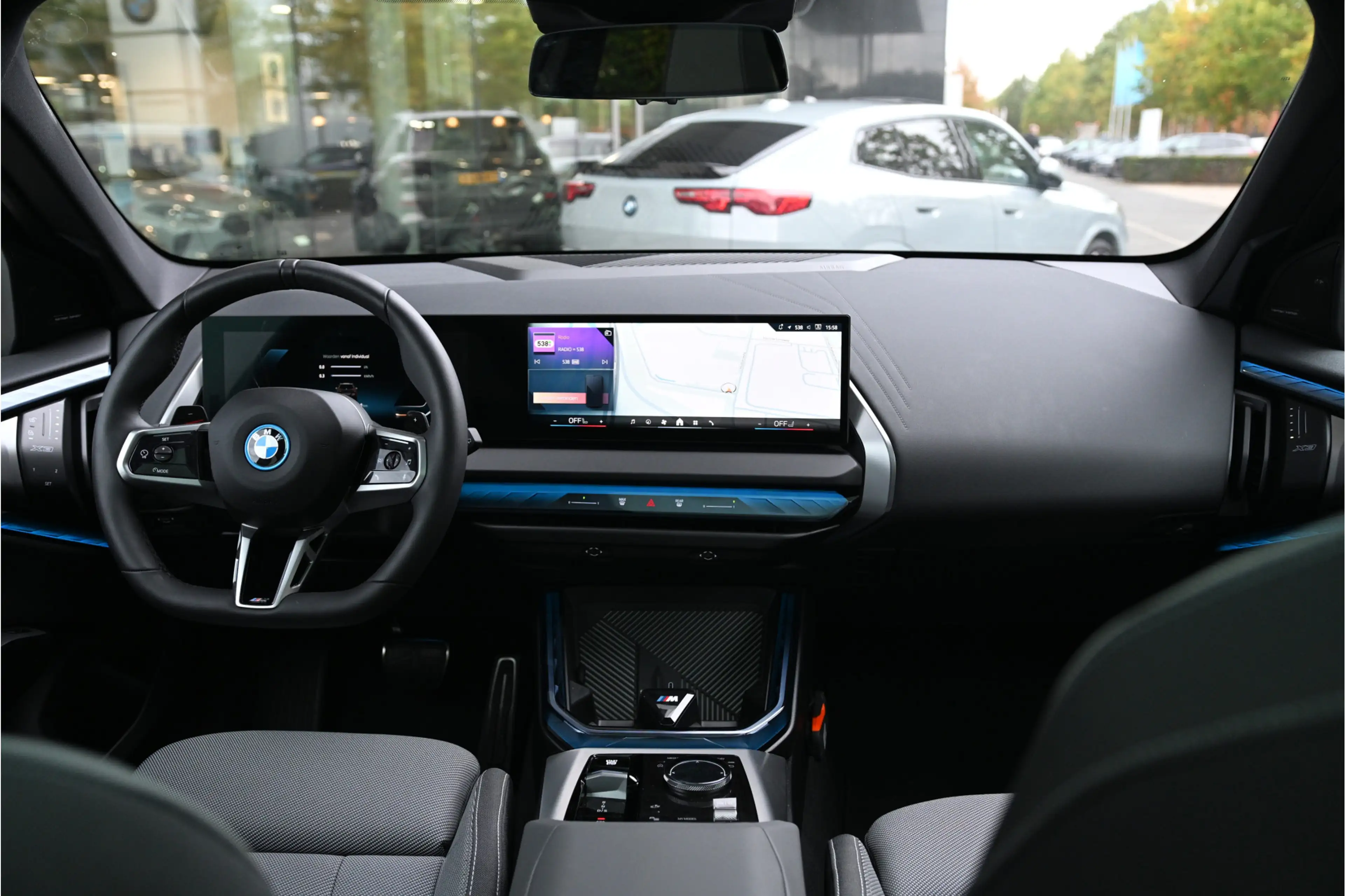 BMW X3 30e xDrive M Sport Automaat / Panoramadak / Trekha — photo 3