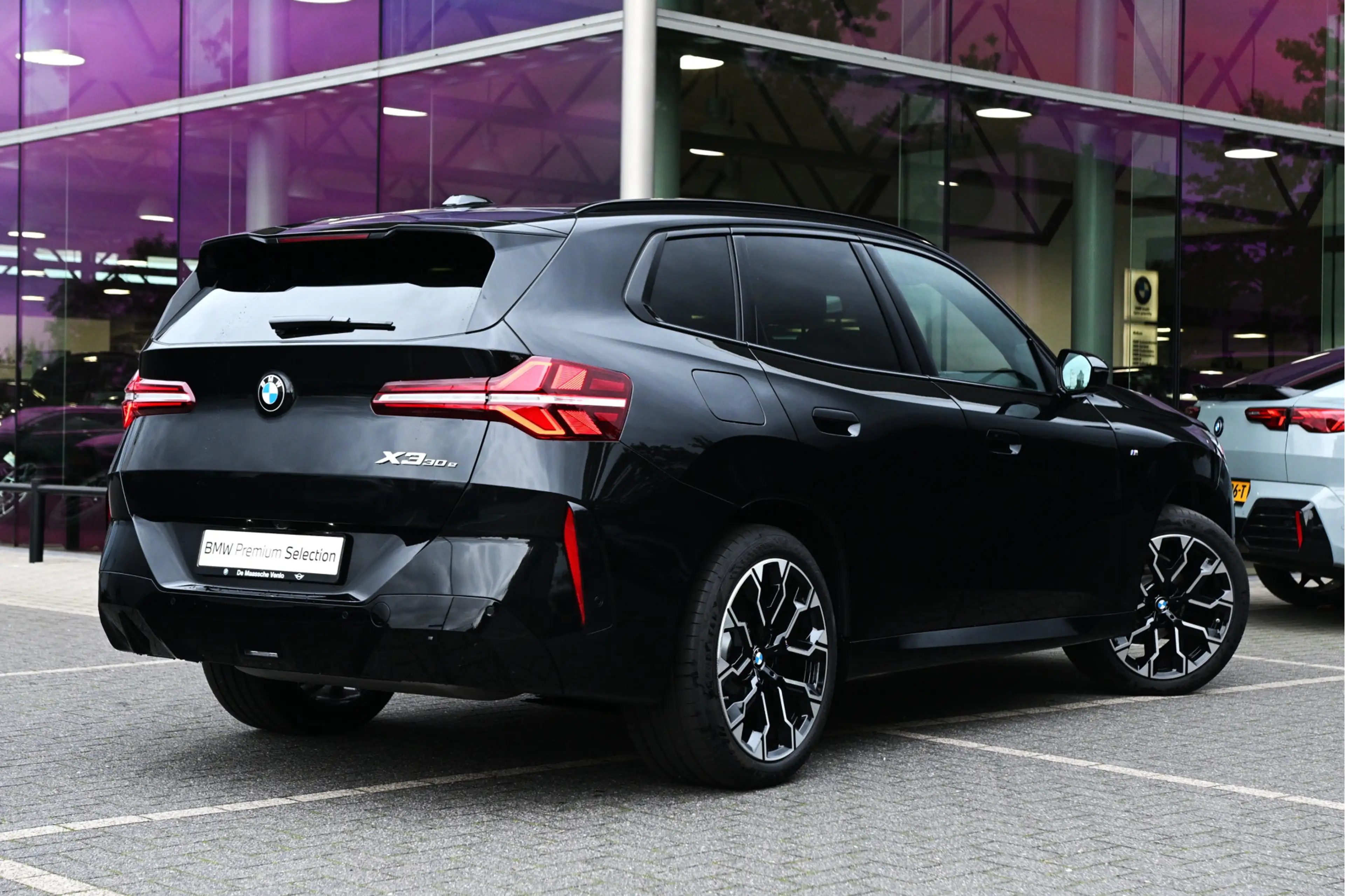 BMW X3 30e xDrive M Sport Automaat / Panoramadak / Trekha — photo 2