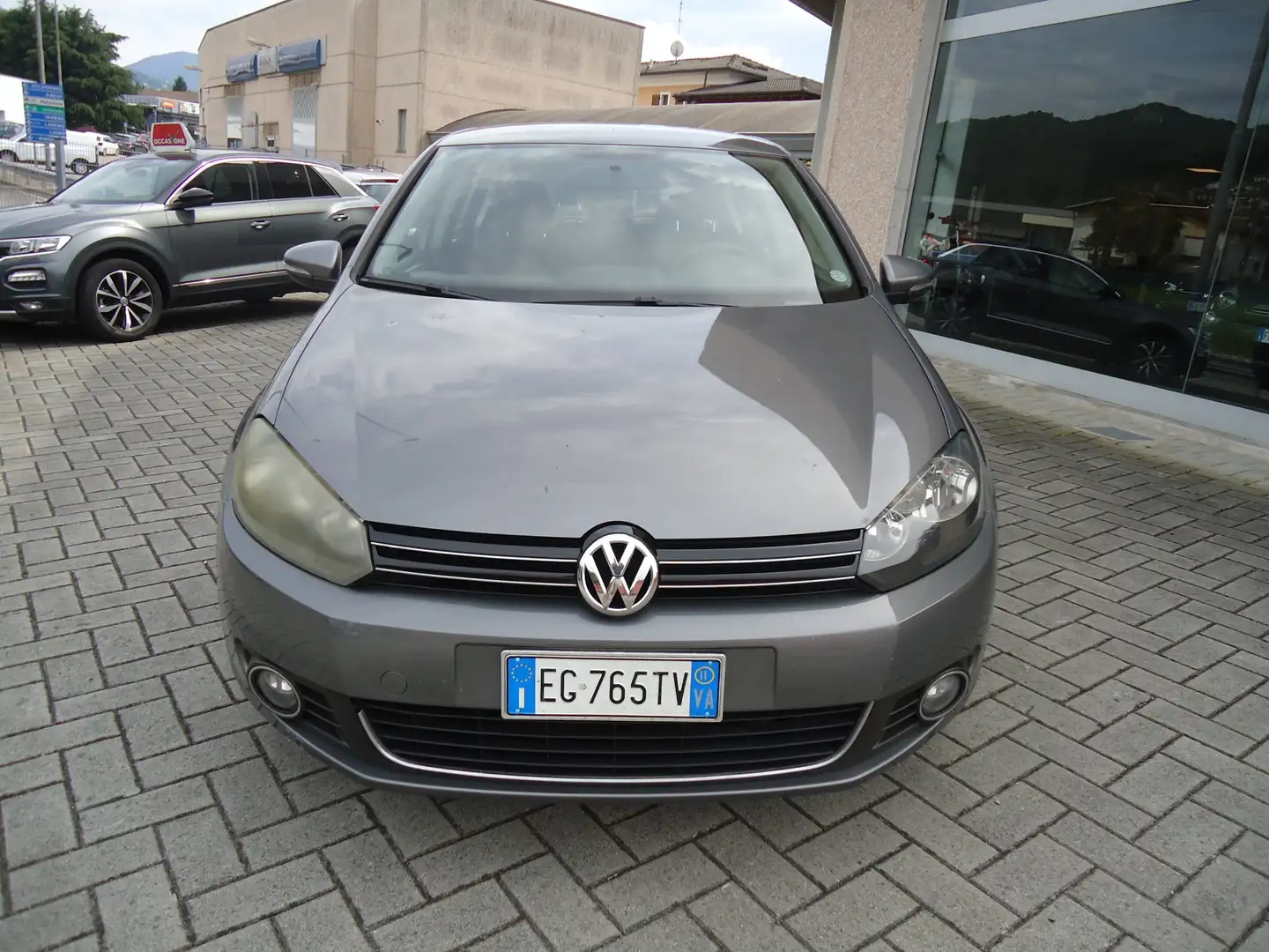 Volkswagen Golf Golf 5p 1.6 tdi Highline Grigio - 2