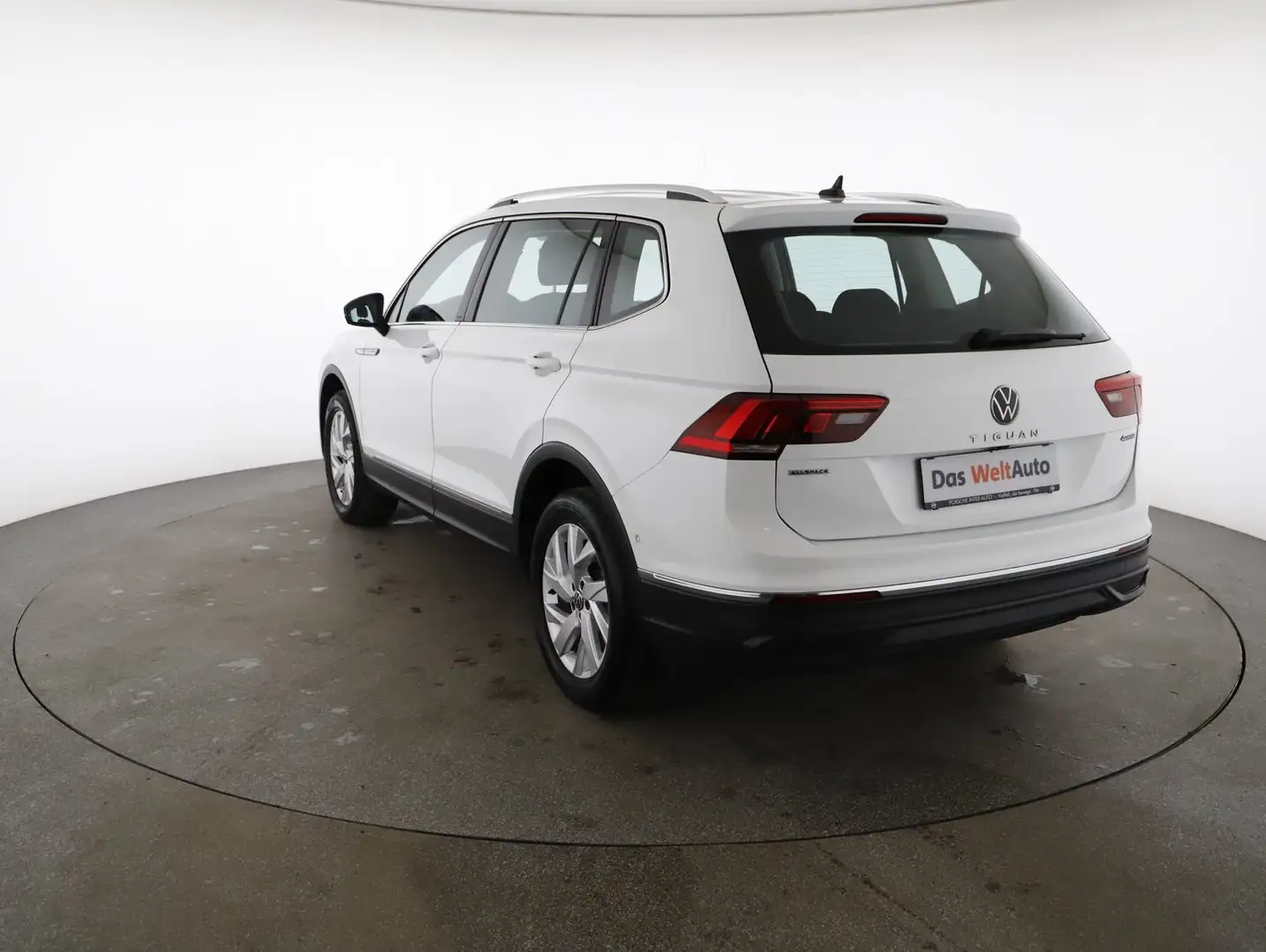 Volkswagen Tiguan Allspace R-Line TDI 4MOTION DSG Wit - 2