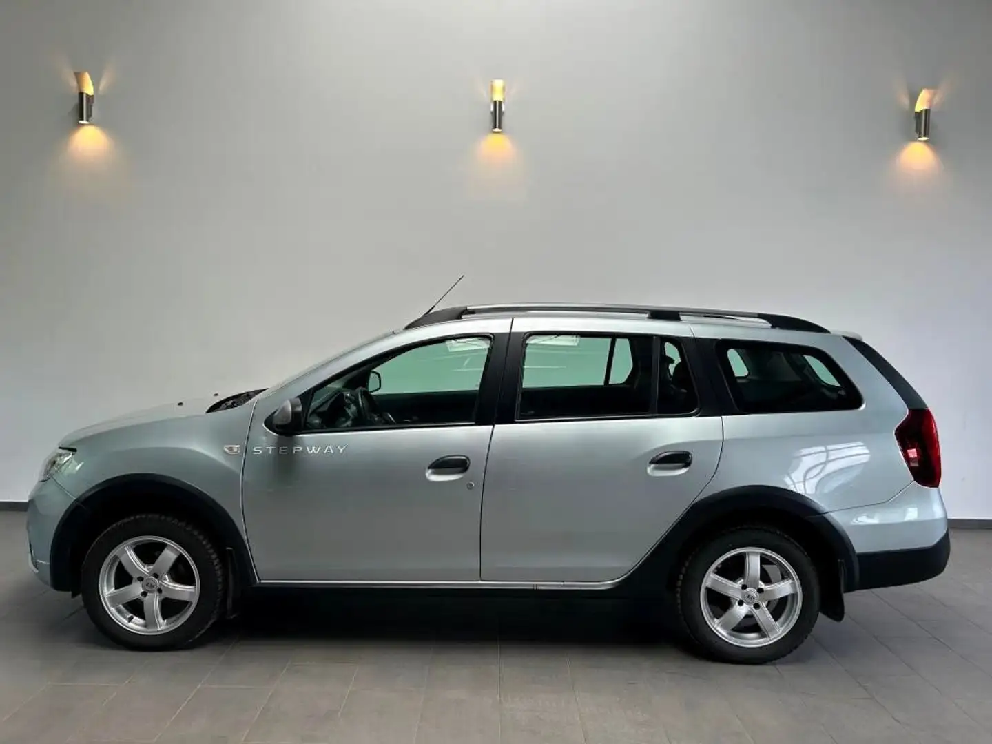 Dacia Logan MCV II Kombi Stepway Klimaanlage Alufelgen Grau - 2